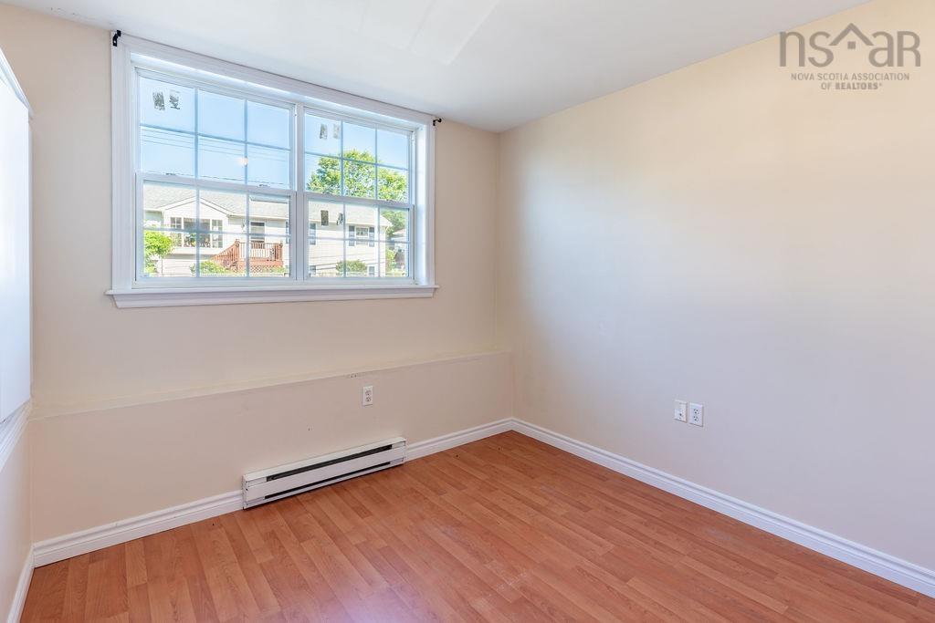 $389,900.00: 14 Everette Street, Woodside