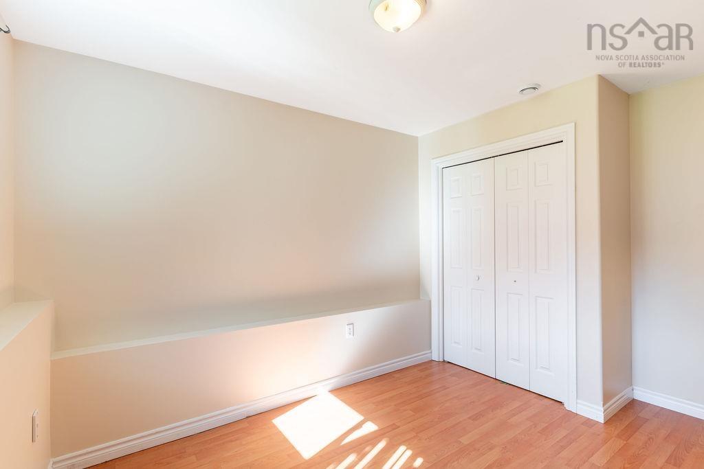 $389,900.00: 14 Everette Street, Woodside