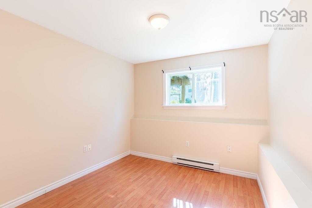 $389,900.00: 14 Everette Street, Woodside