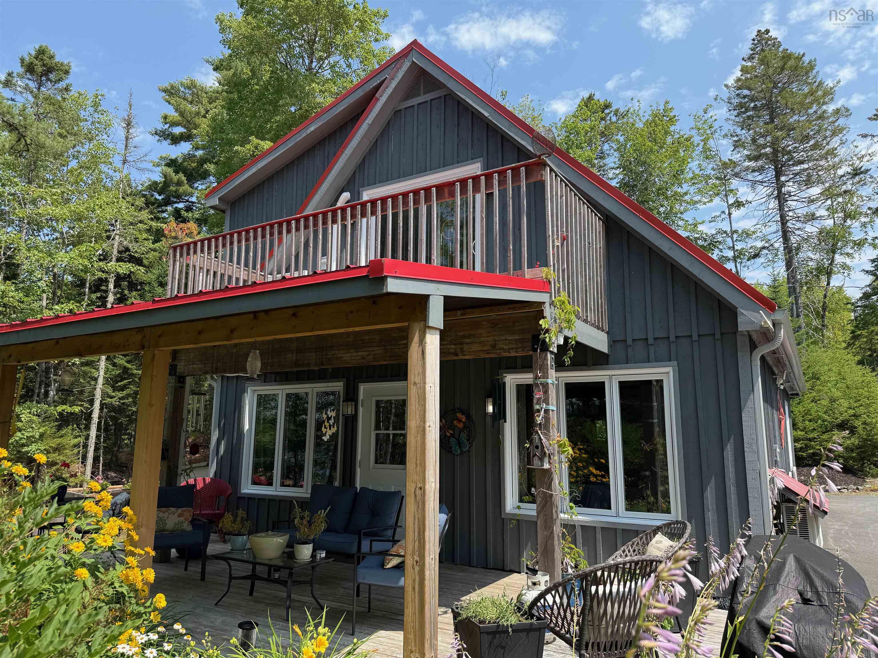 $749,900.00: 4 62 Western Point Lane, East Uniacke