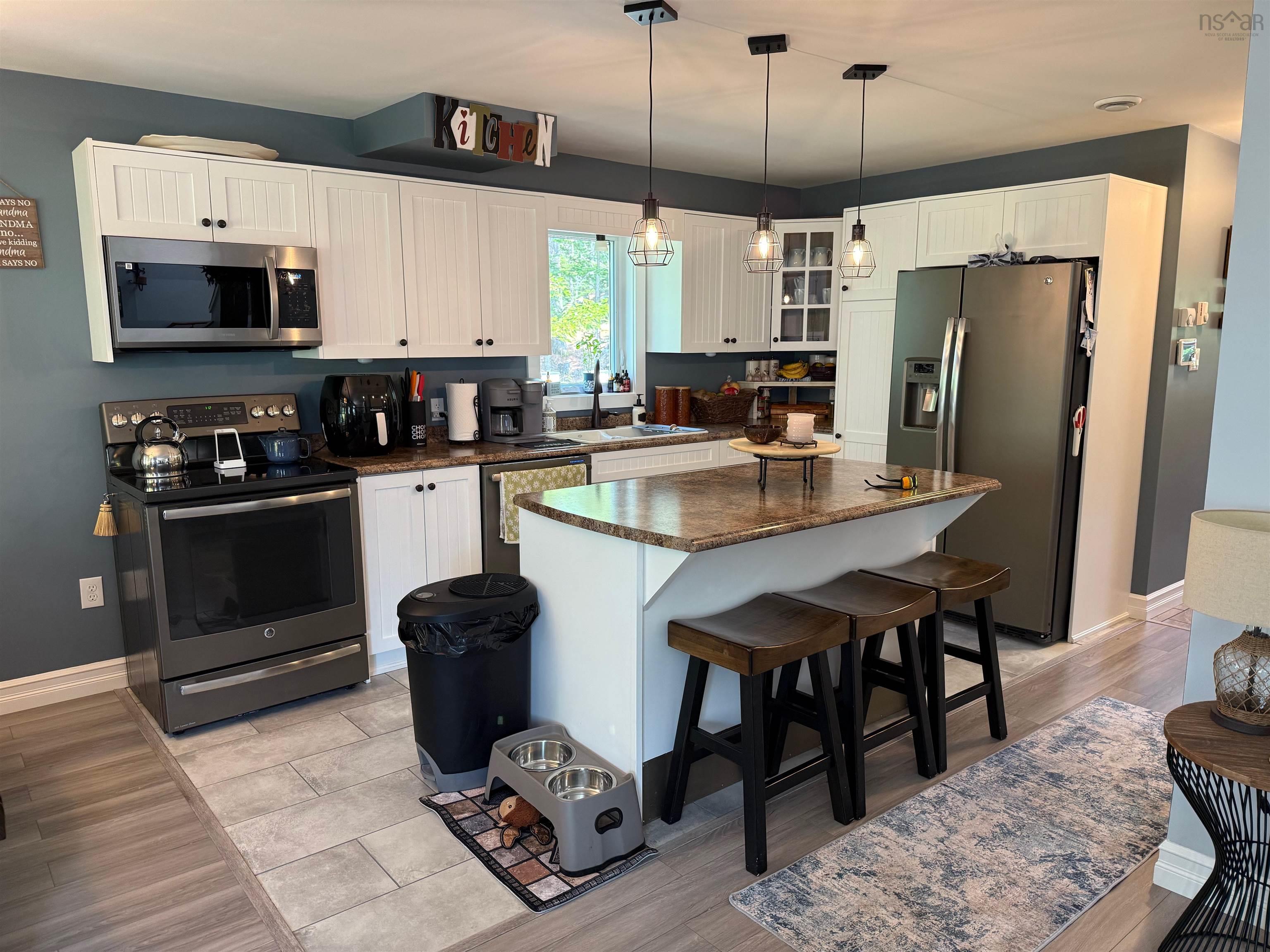 $749,900.00: 4 62 Western Point Lane, East Uniacke