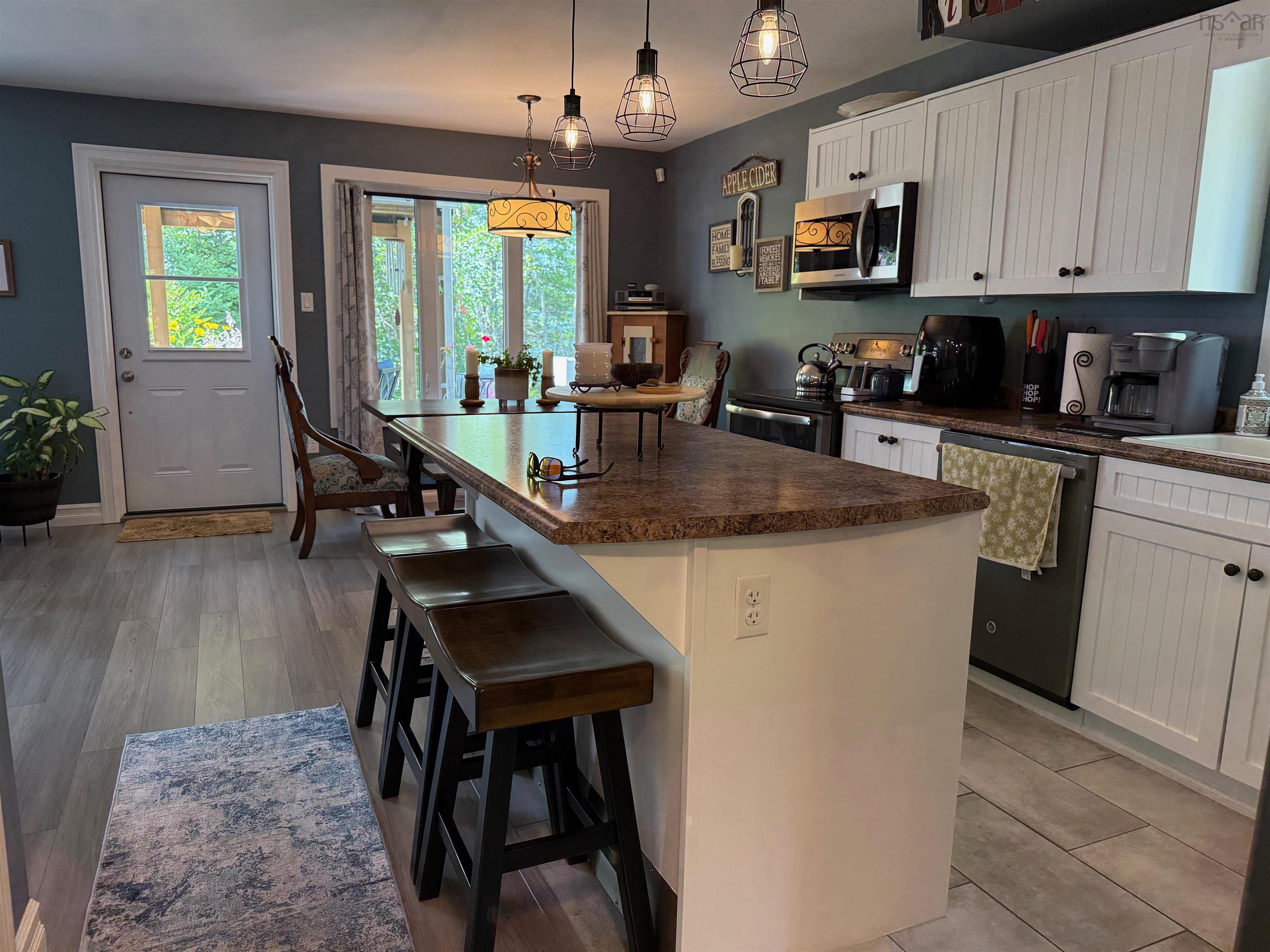 $749,900.00: 4 62 Western Point Lane, East Uniacke