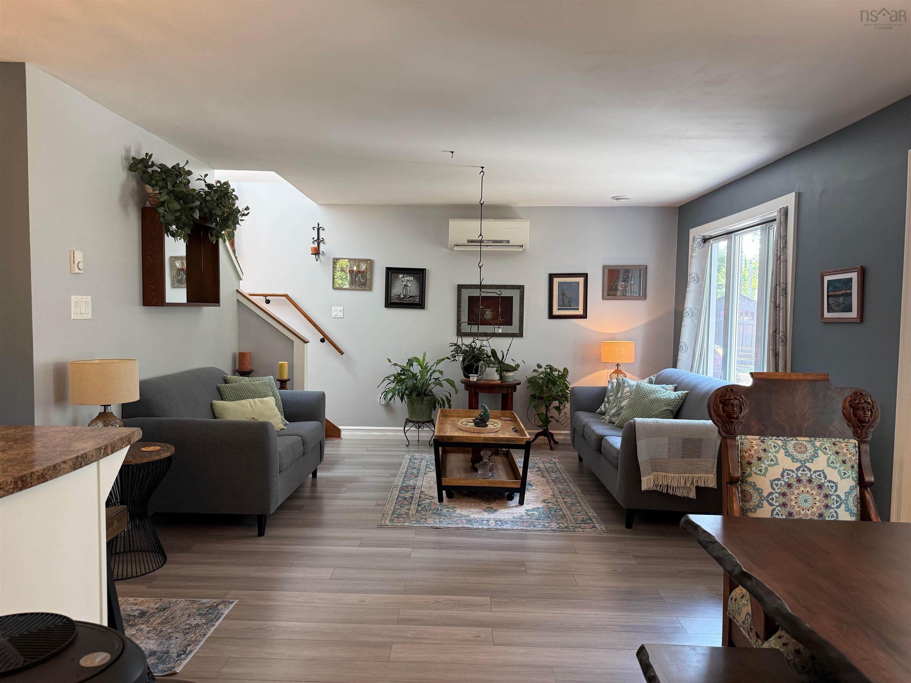 $749,900.00: 4 62 Western Point Lane, East Uniacke