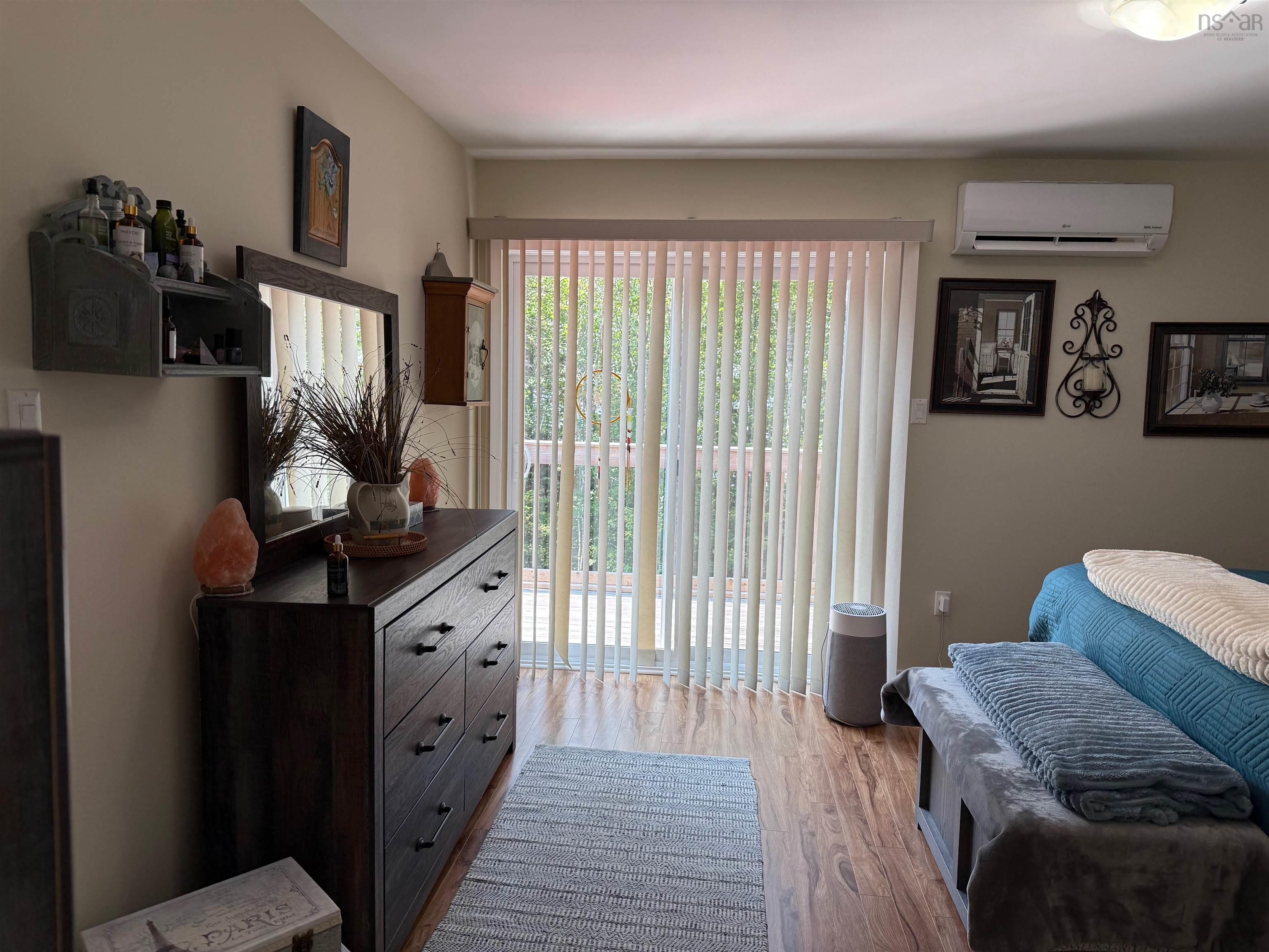 $749,900.00: 4 62 Western Point Lane, East Uniacke