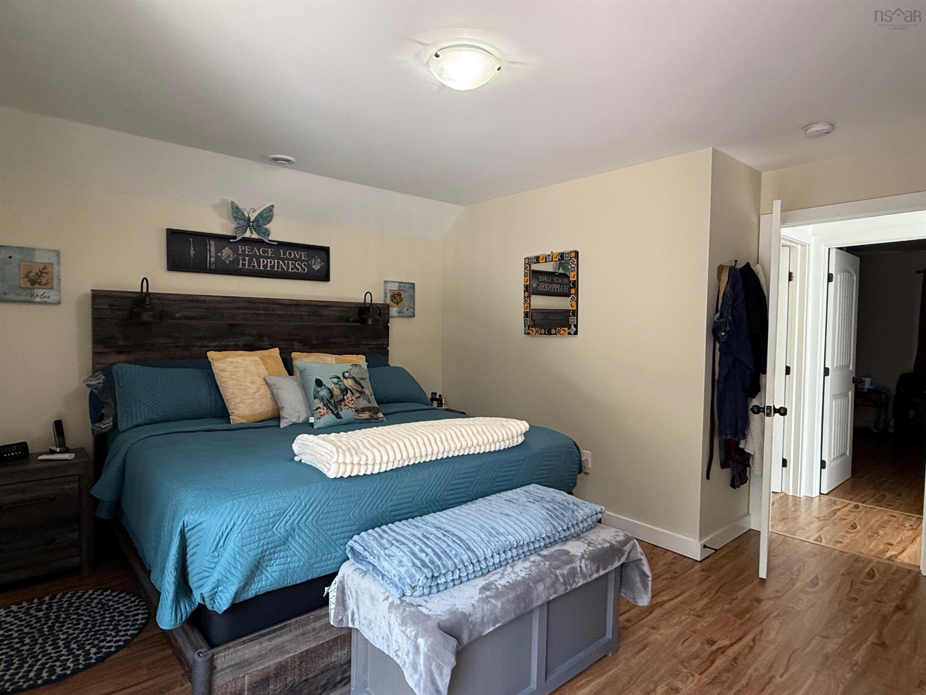 $749,900.00: 4 62 Western Point Lane, East Uniacke