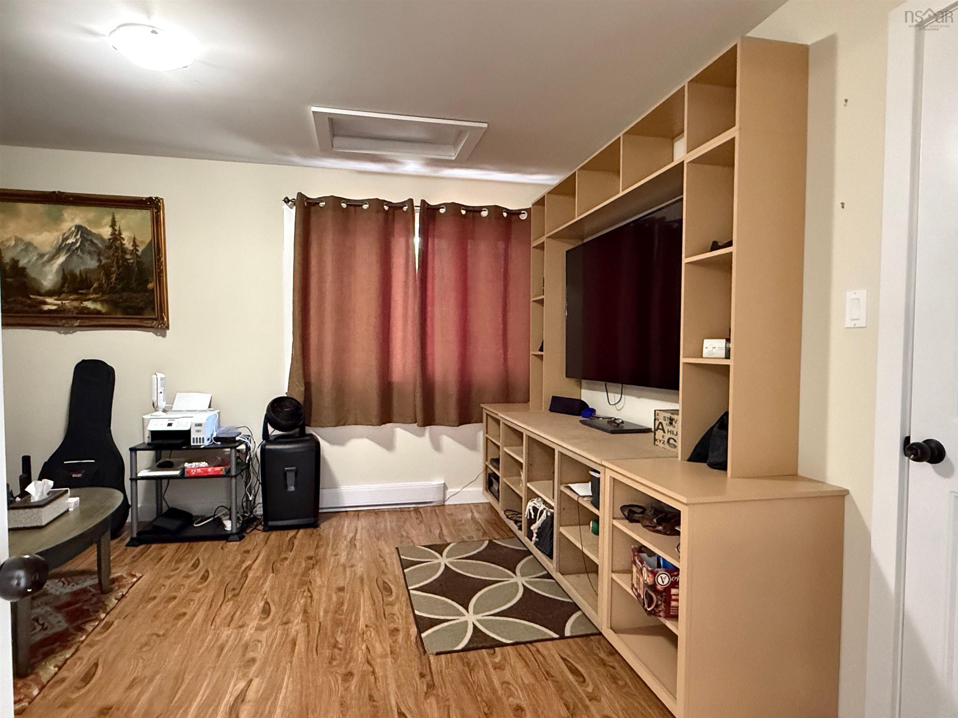 $749,900.00: 4 62 Western Point Lane, East Uniacke