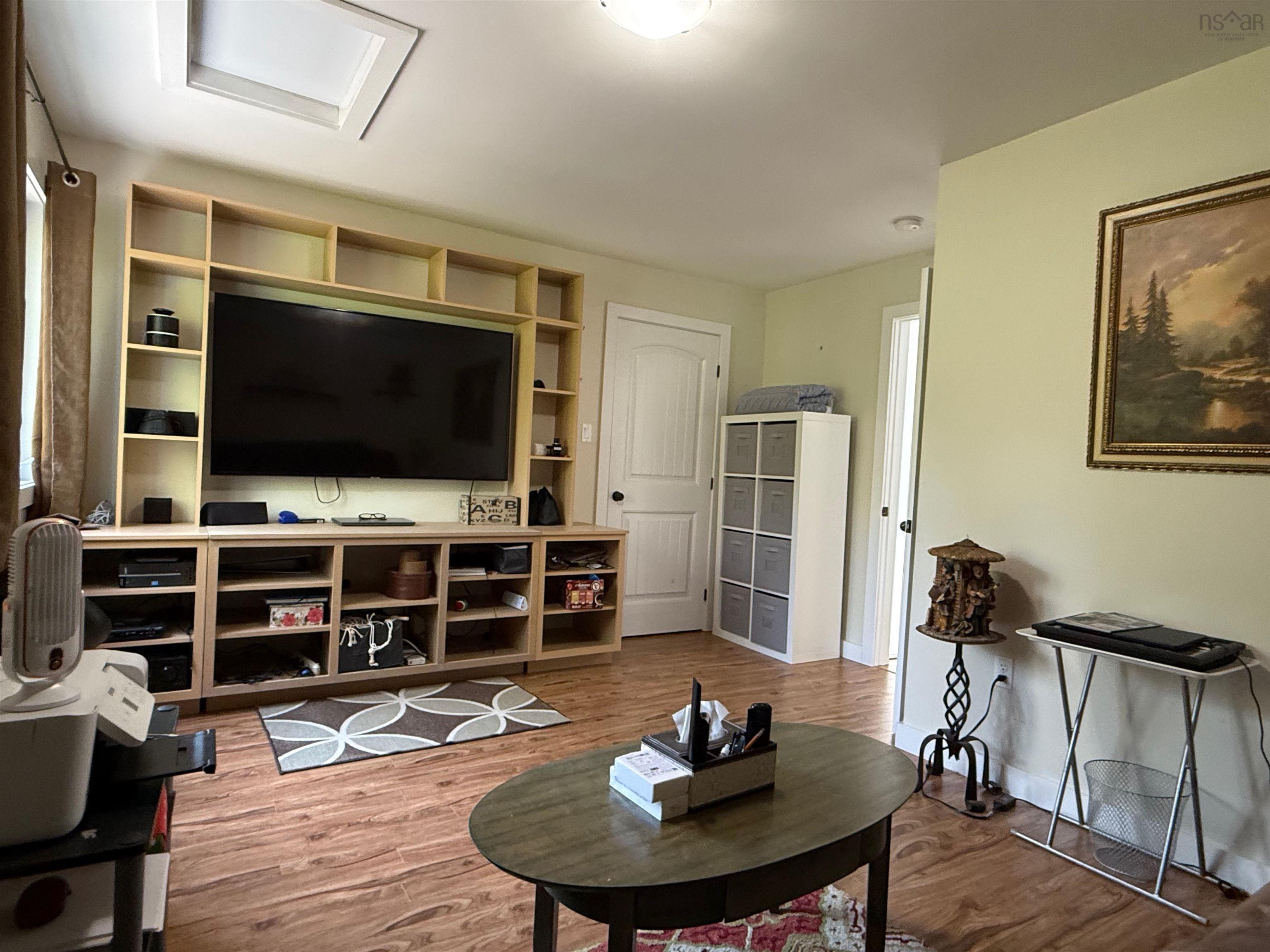 $749,900.00: 4 62 Western Point Lane, East Uniacke