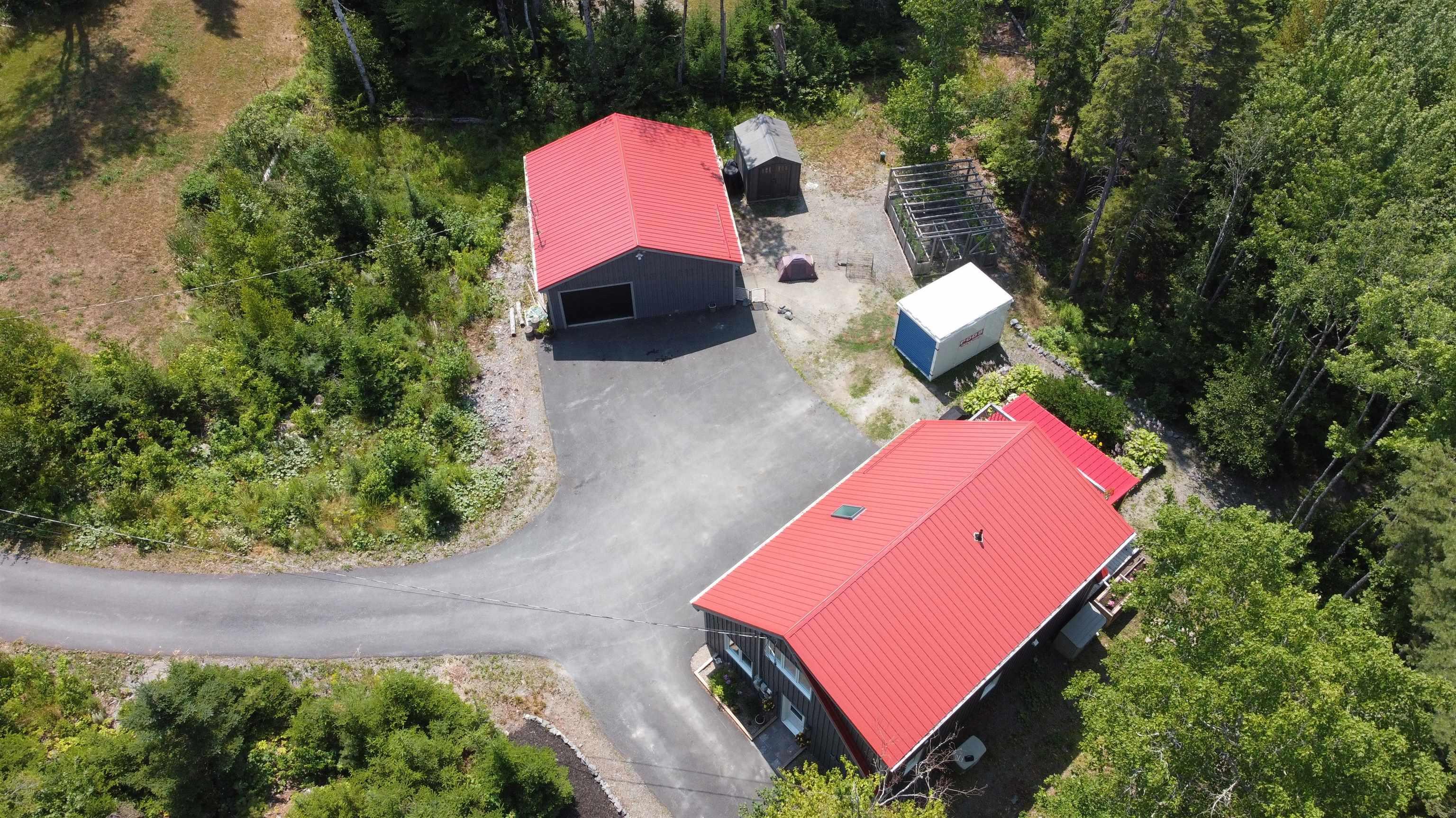 $749,900.00: 4 62 Western Point Lane, East Uniacke