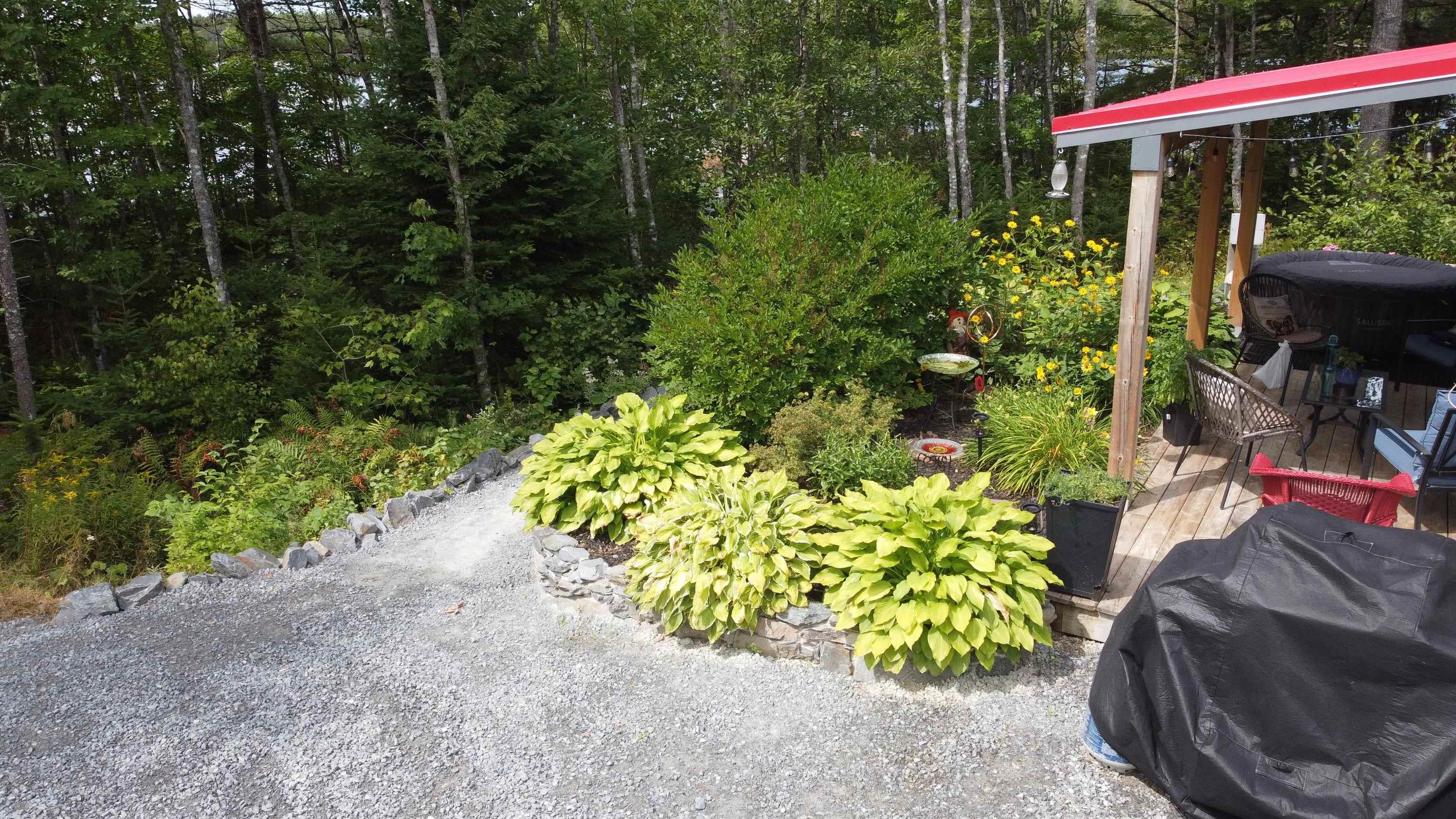 $749,900.00: 4 62 Western Point Lane, East Uniacke