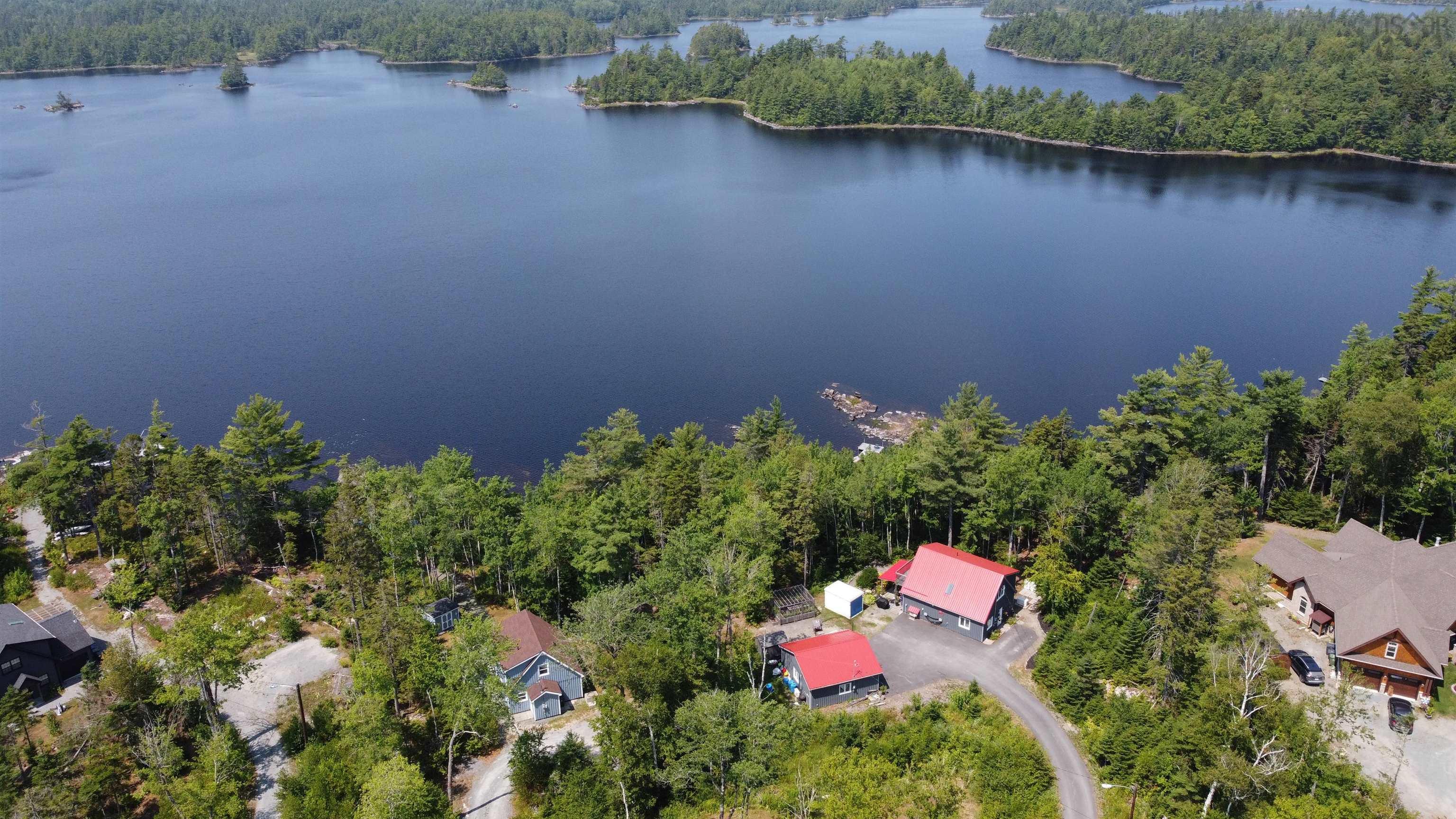 $749,900.00: 4 62 Western Point Lane, East Uniacke