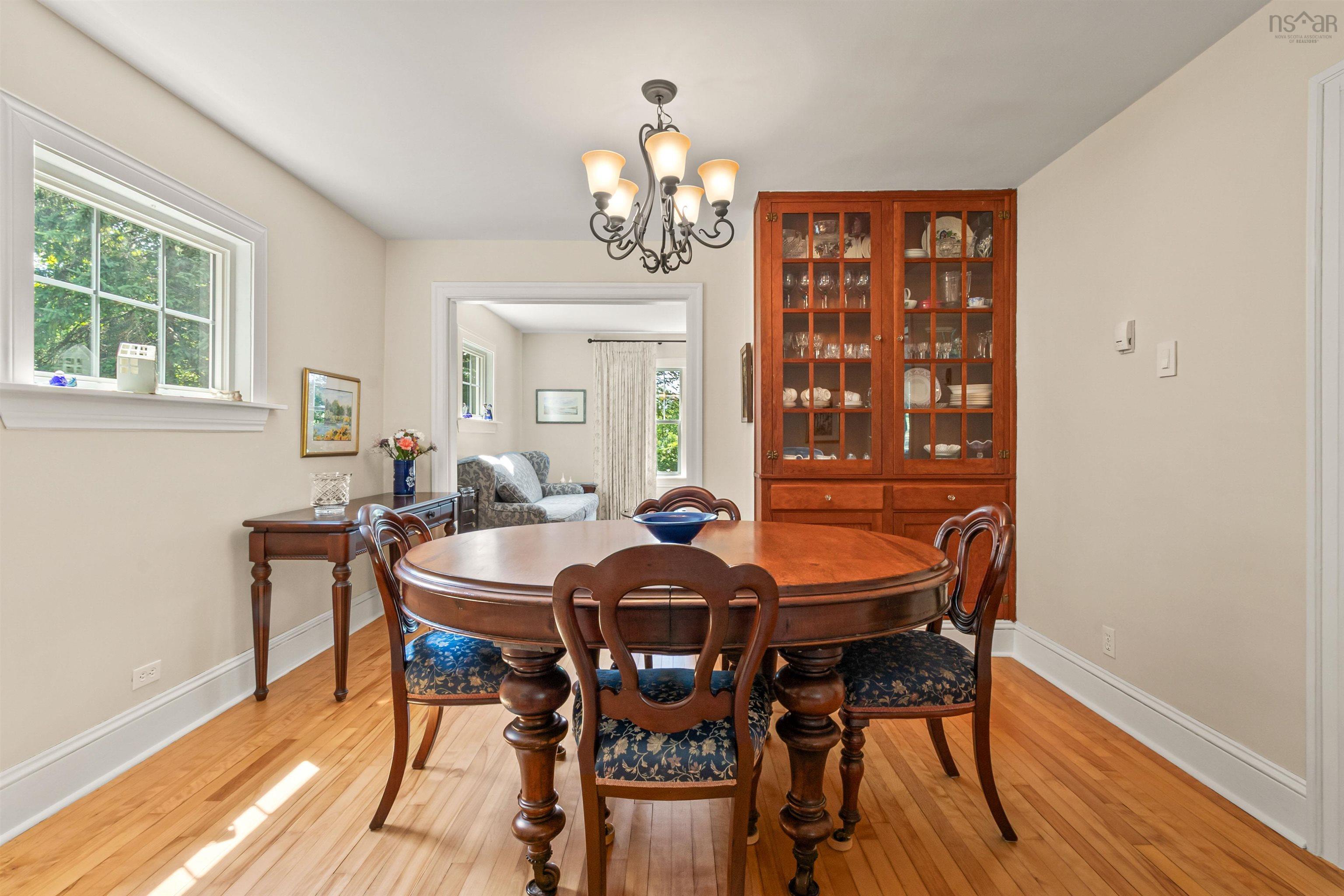 $618,900.00: 151 Pleasant Street, Dartmouth