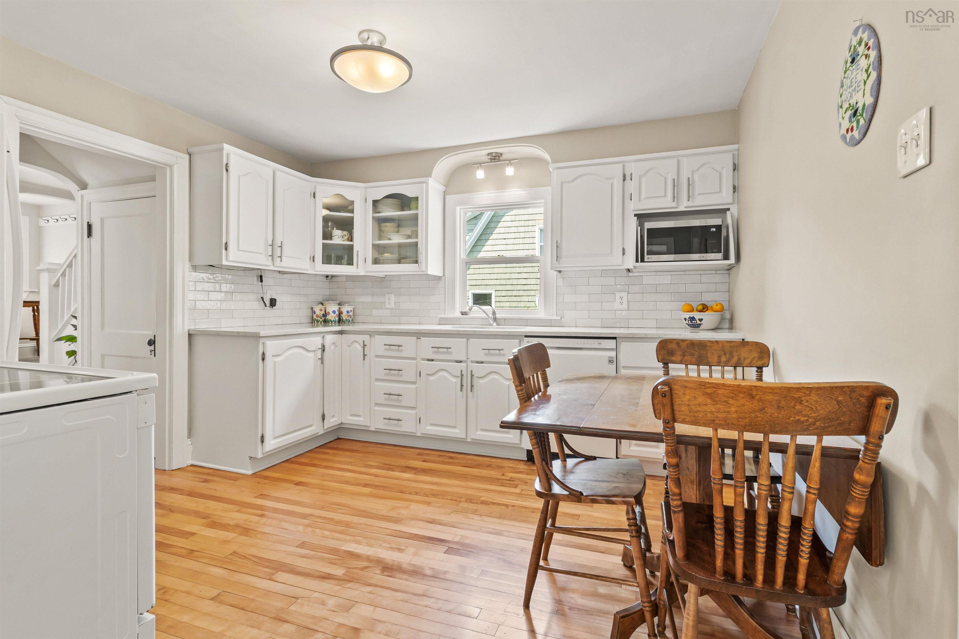 $618,900.00: 151 Pleasant Street, Dartmouth