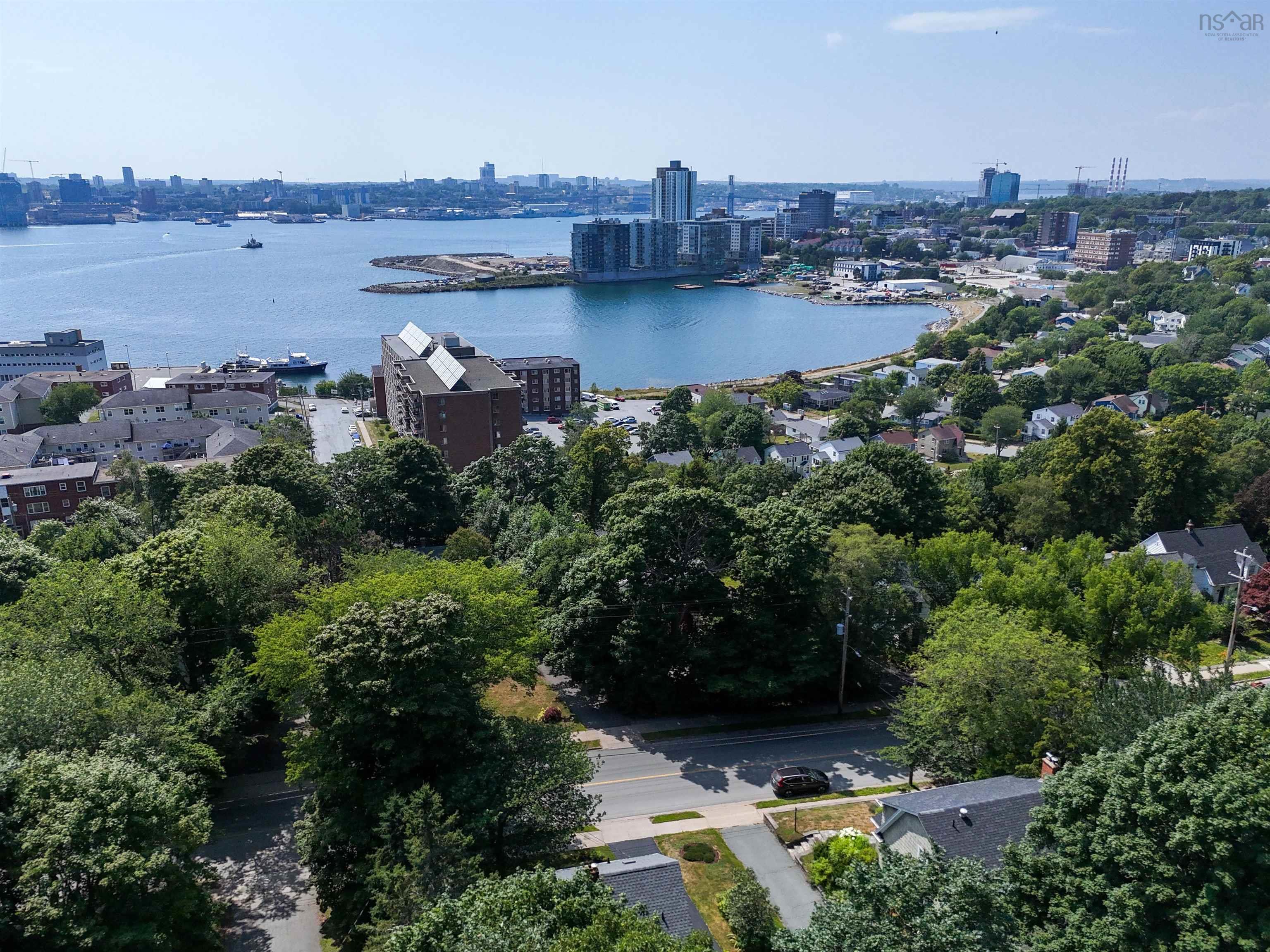 $618,900.00: 151 Pleasant Street, Dartmouth