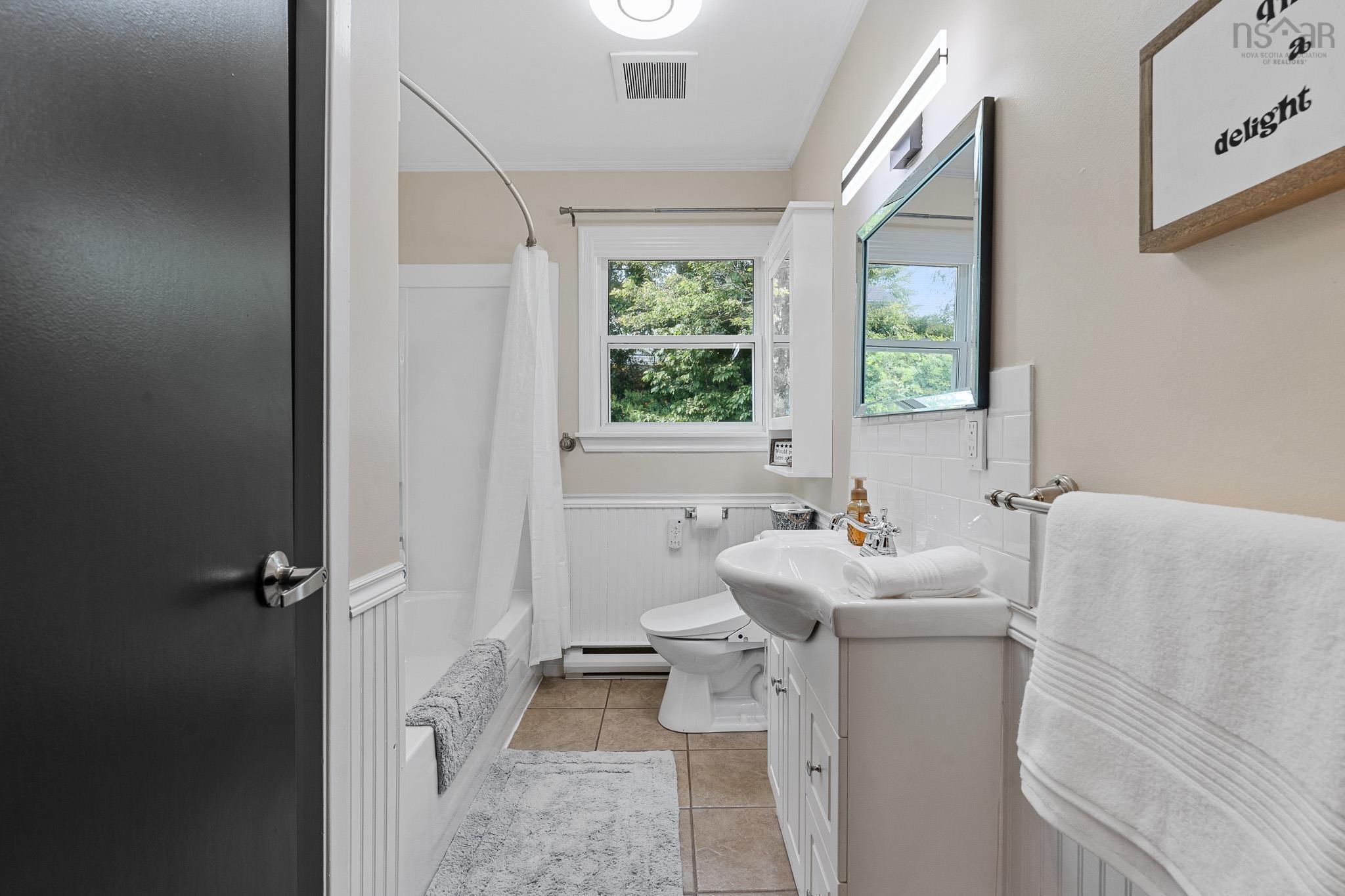 $474,900.00: 2 Candlewood Lane, Lower Sackville