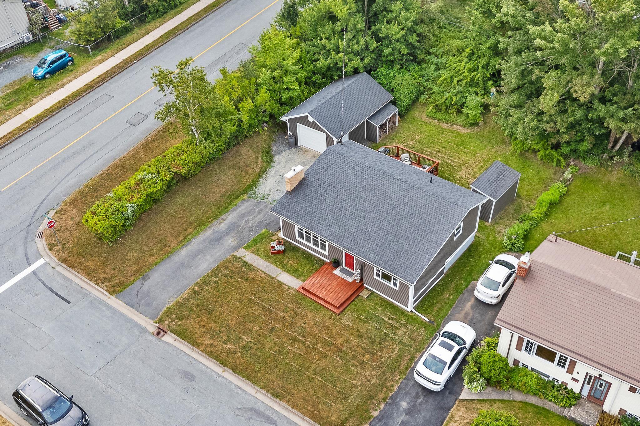 $474,900.00: 2 Candlewood Lane, Lower Sackville