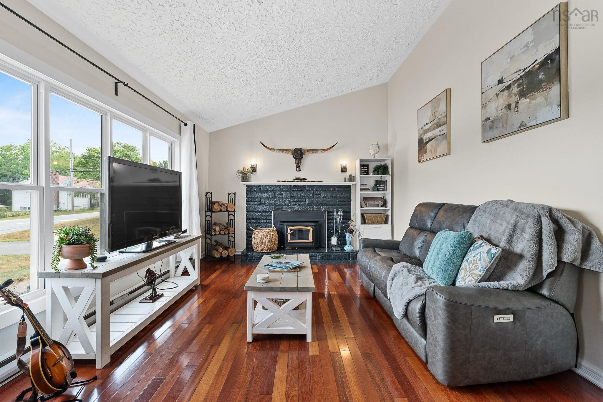 $474,900.00: 2 Candlewood Lane, Lower Sackville