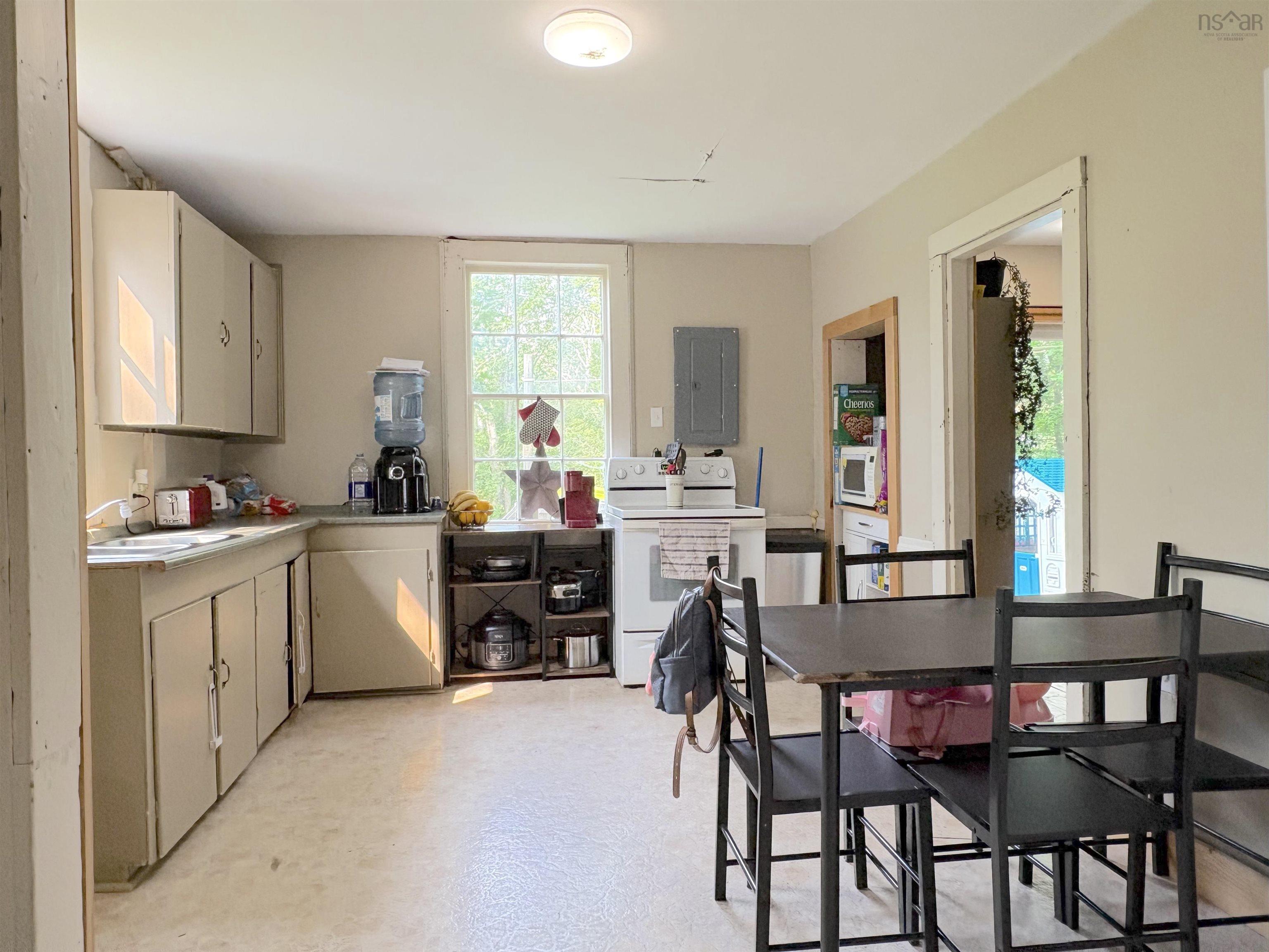 $99,999.00: 107 Parr Street, Shelburne