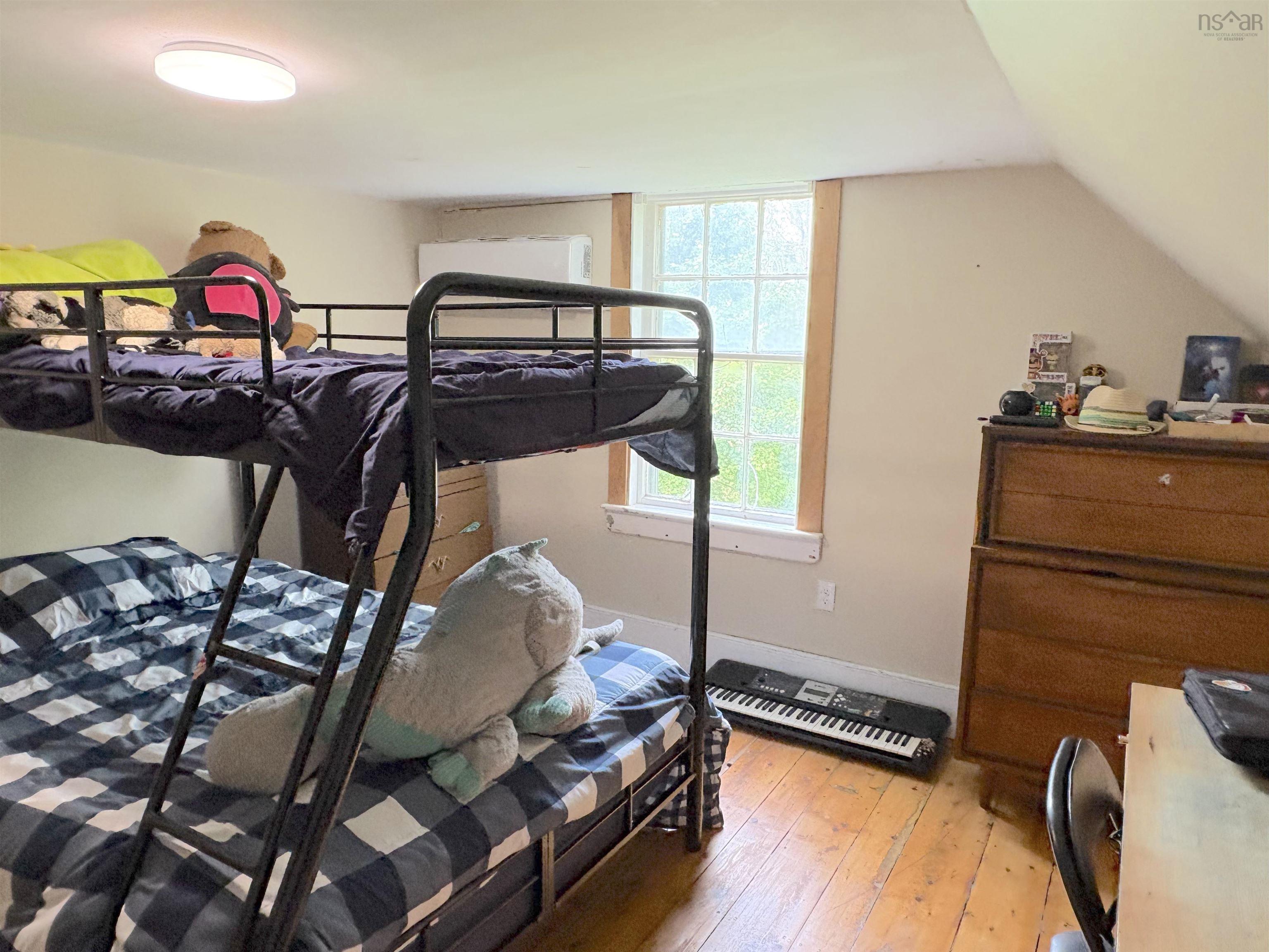 $99,999.00: 107 Parr Street, Shelburne