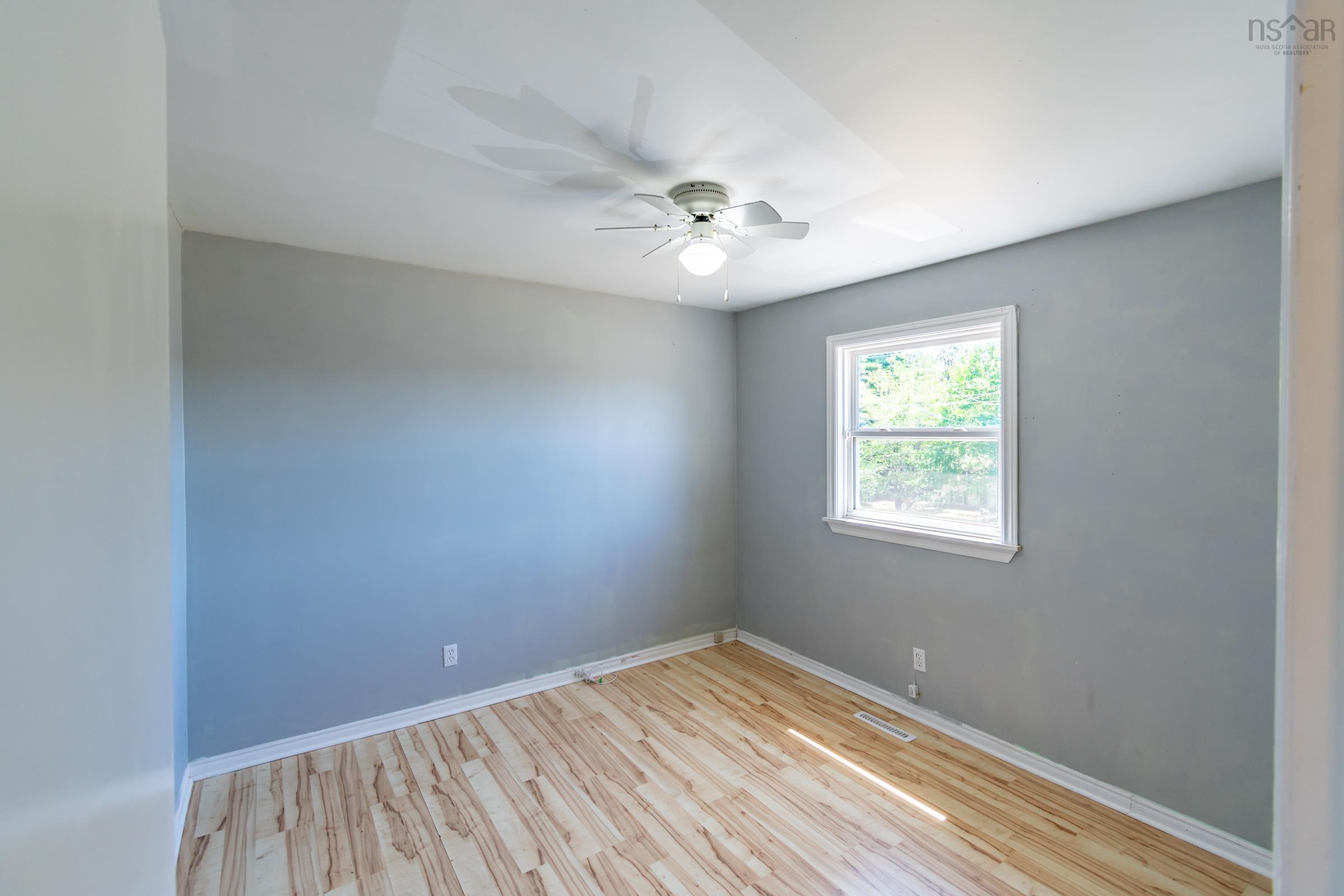 $349,900.00: 495 Pine Ridge Avenue, Kingston