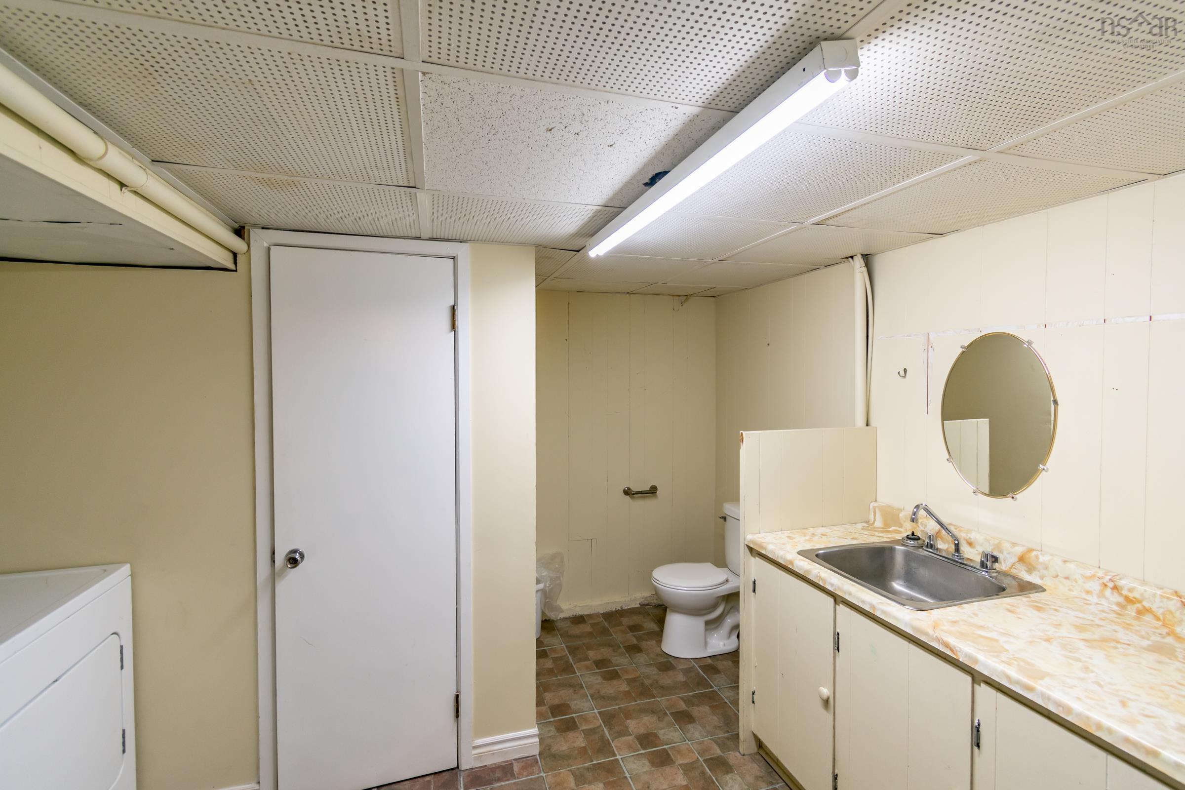 $349,900.00: 495 Pine Ridge Avenue, Kingston