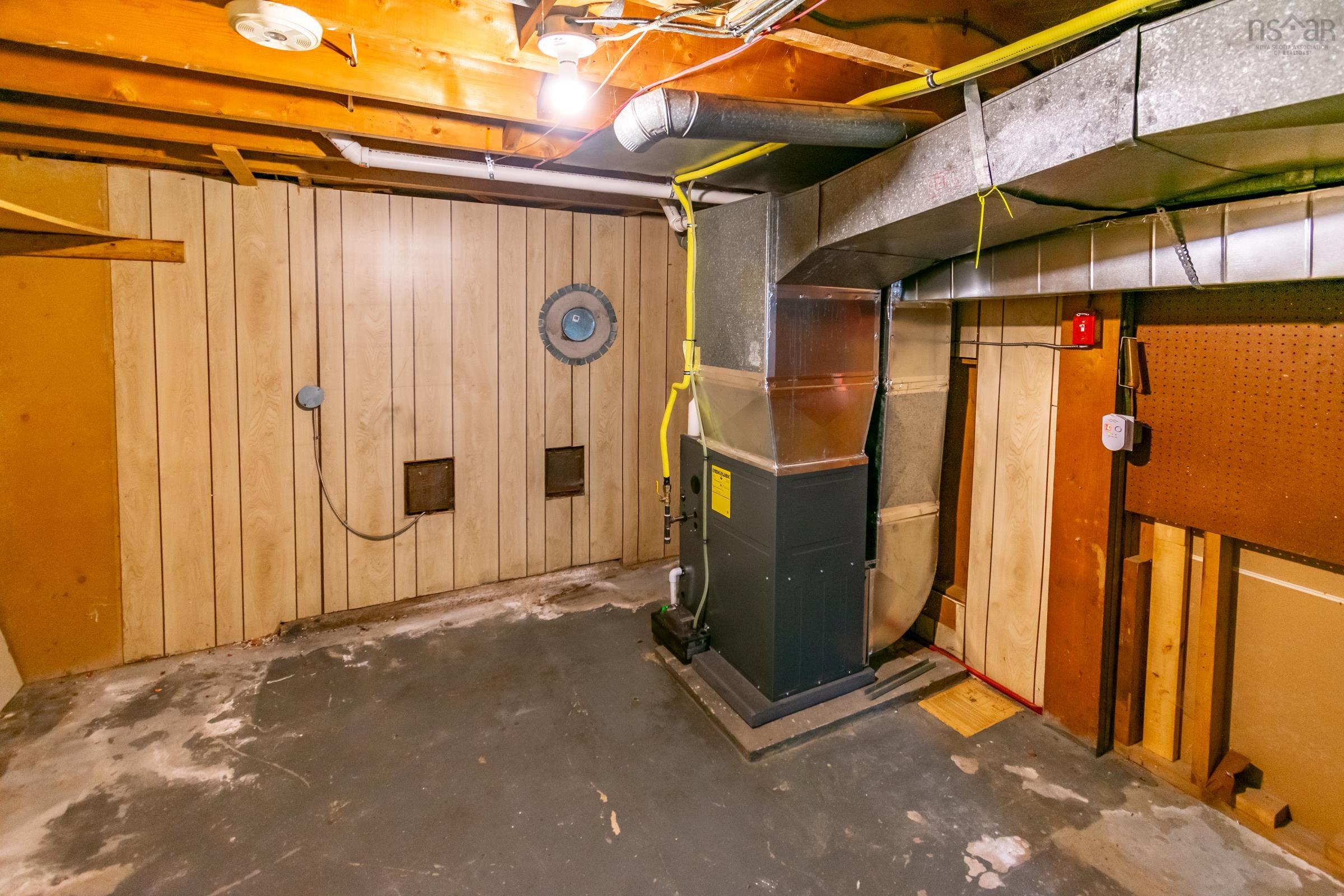 $349,900.00: 495 Pine Ridge Avenue, Kingston