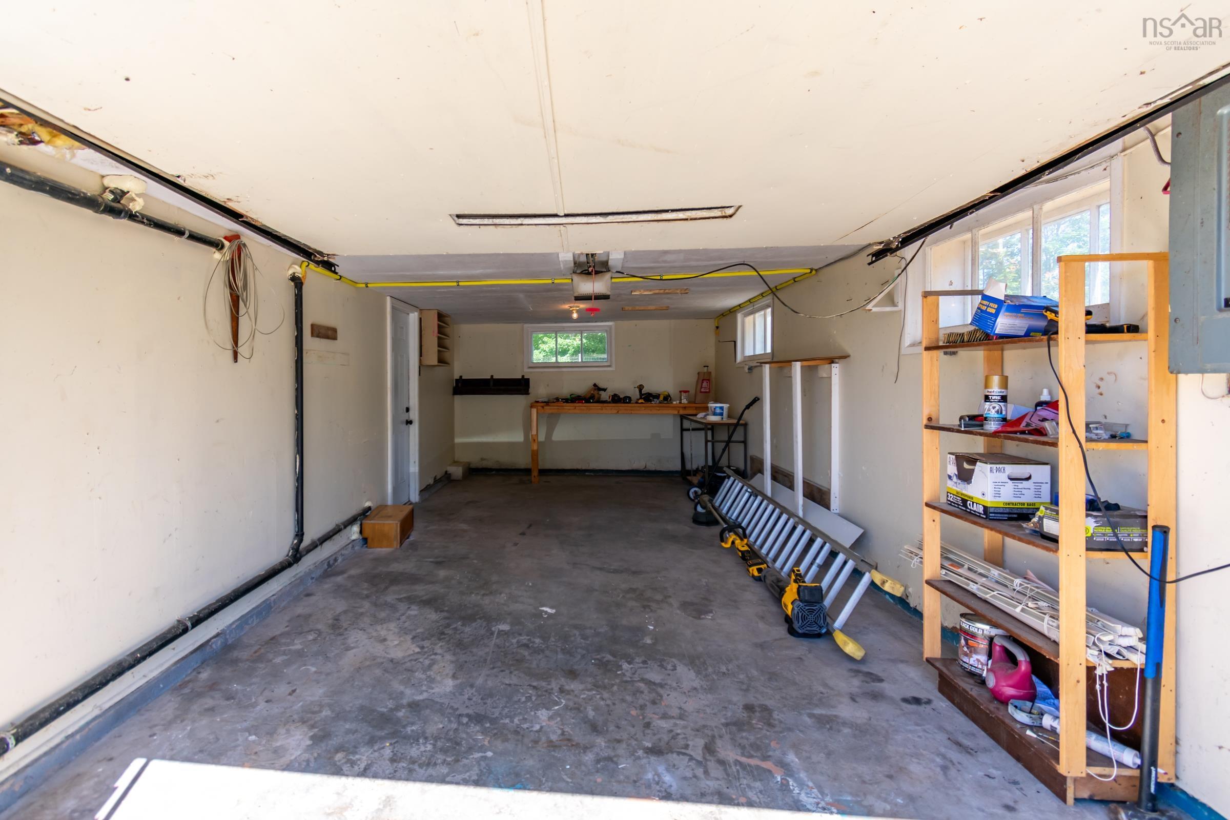 $349,900.00: 495 Pine Ridge Avenue, Kingston