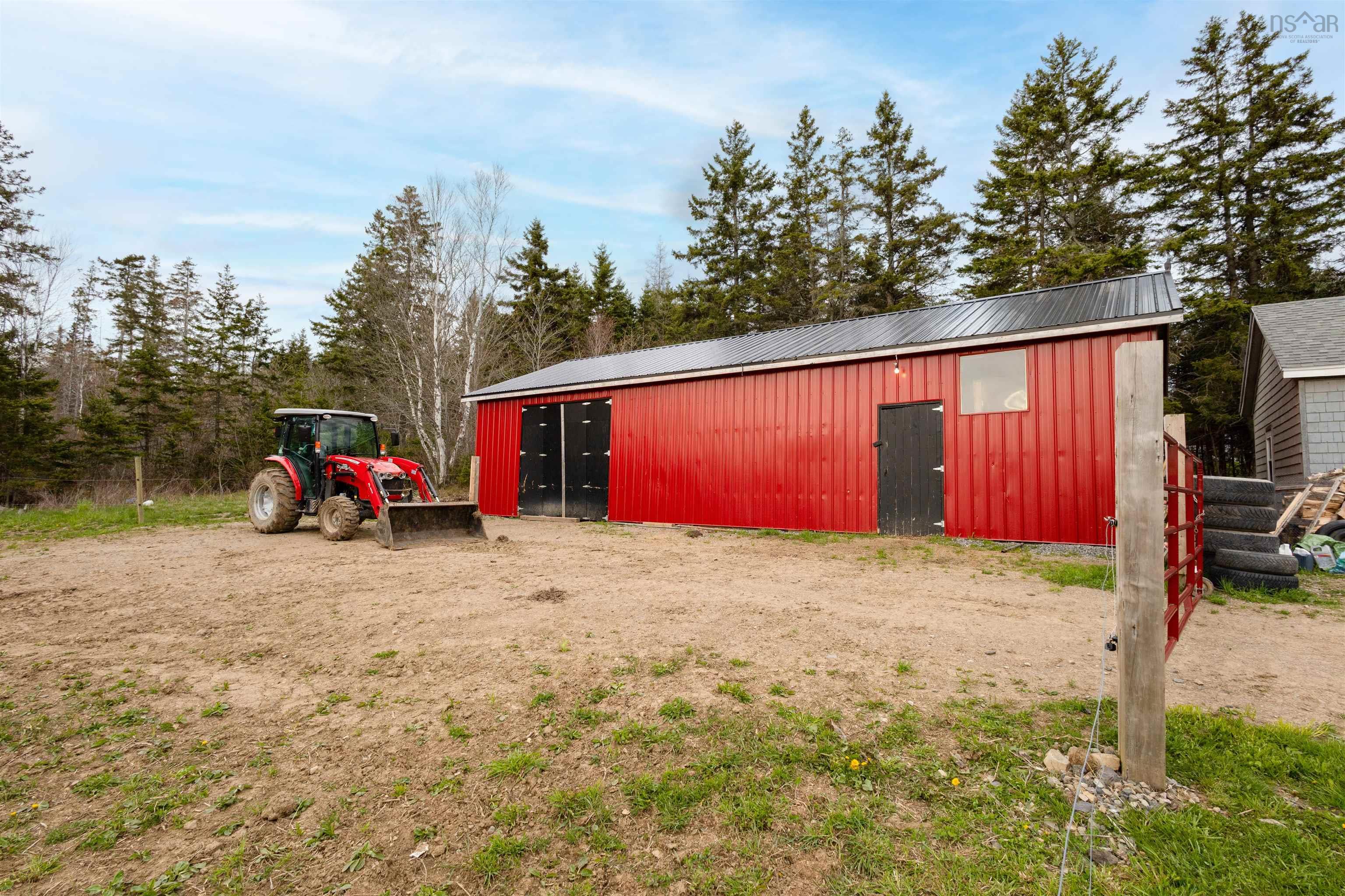 $474,000.00: 2792 Grand Mira North Road, Marion Bridge