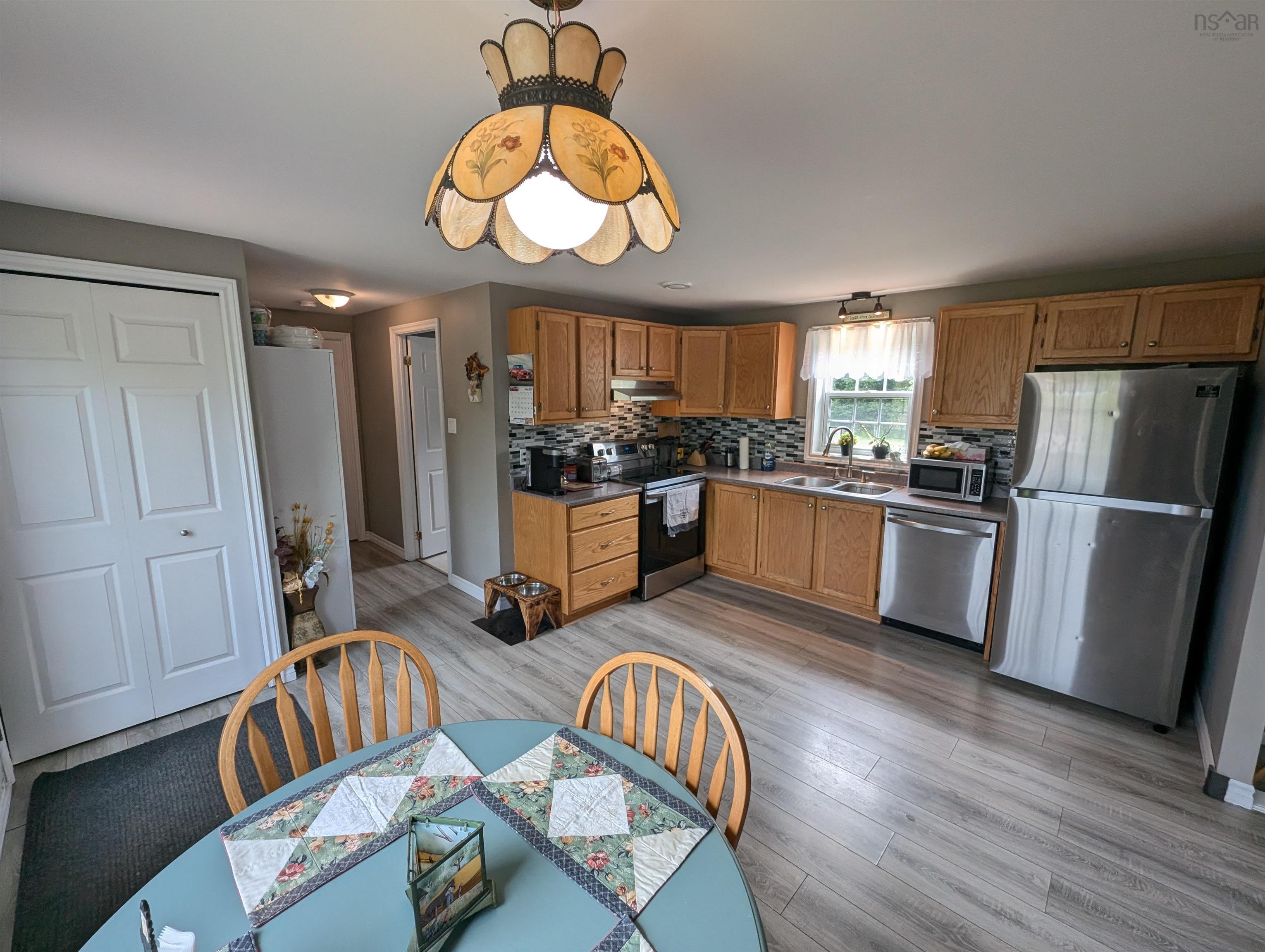 $449,900.00: 13131 Highway 215, East Hants