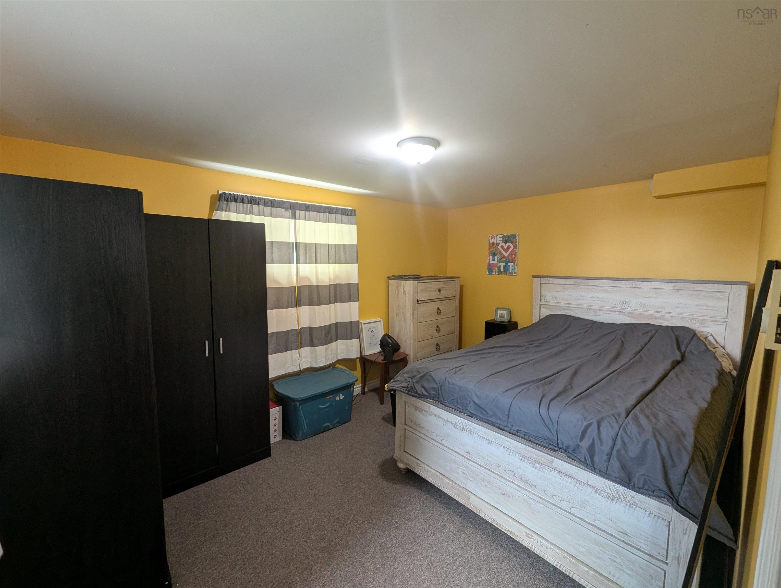 $449,900.00: 13131 Highway 215, East Hants