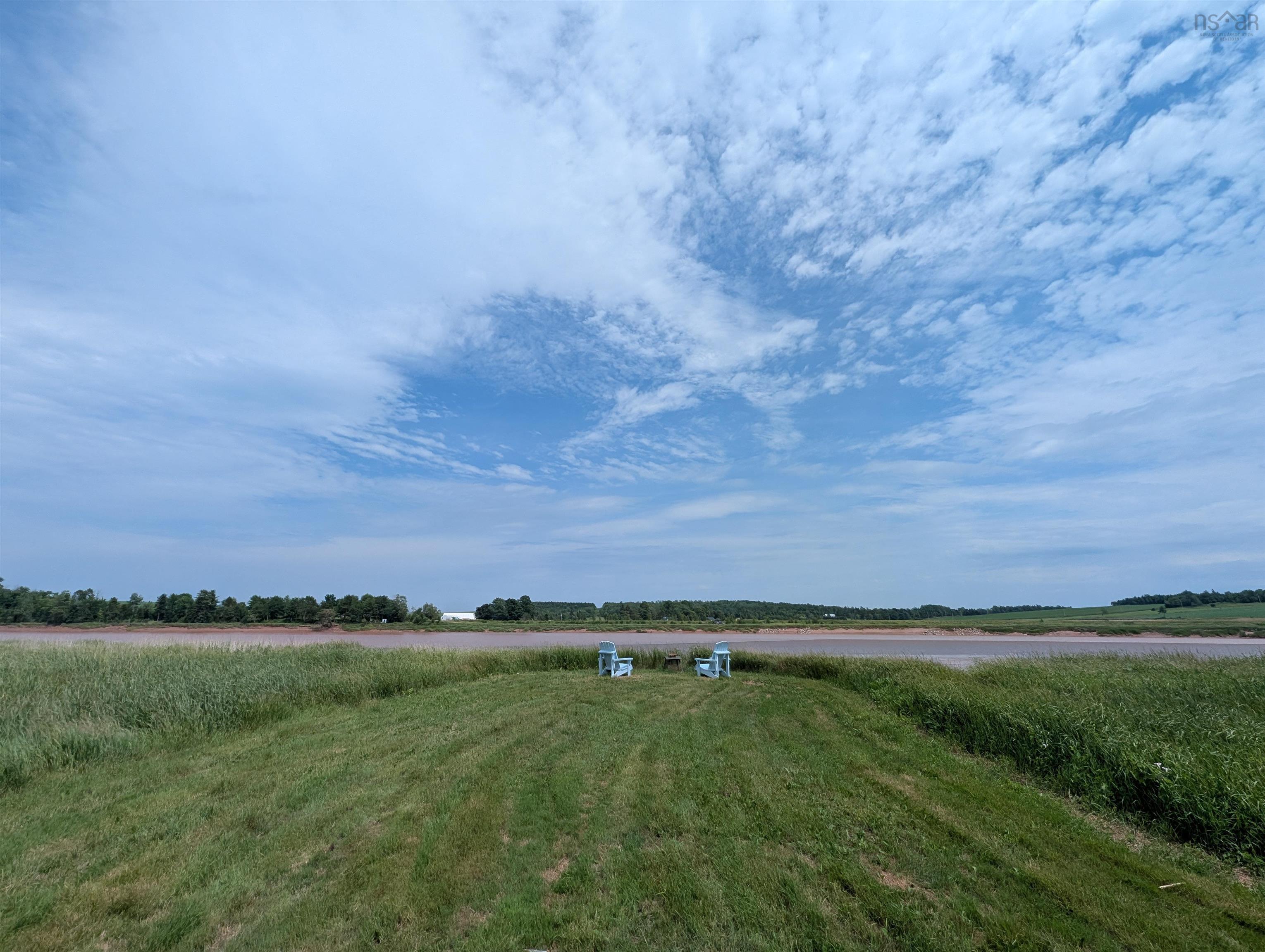 $449,900.00: 13131 Highway 215, East Hants