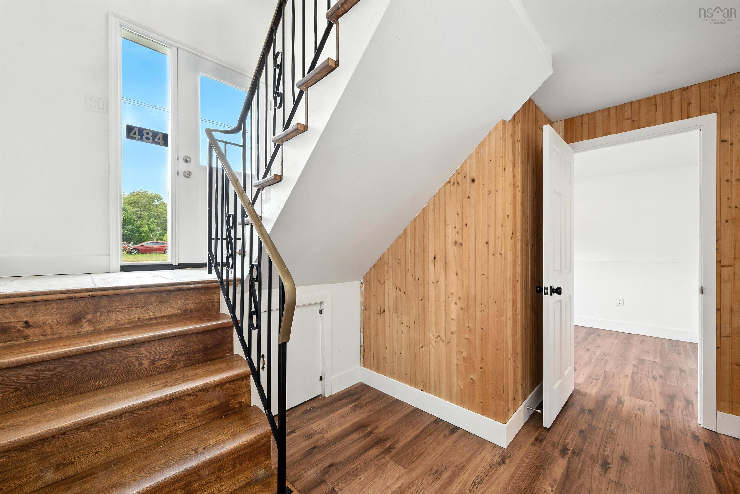 $349,900.00: 484 Renfrew Street, Dartmouth