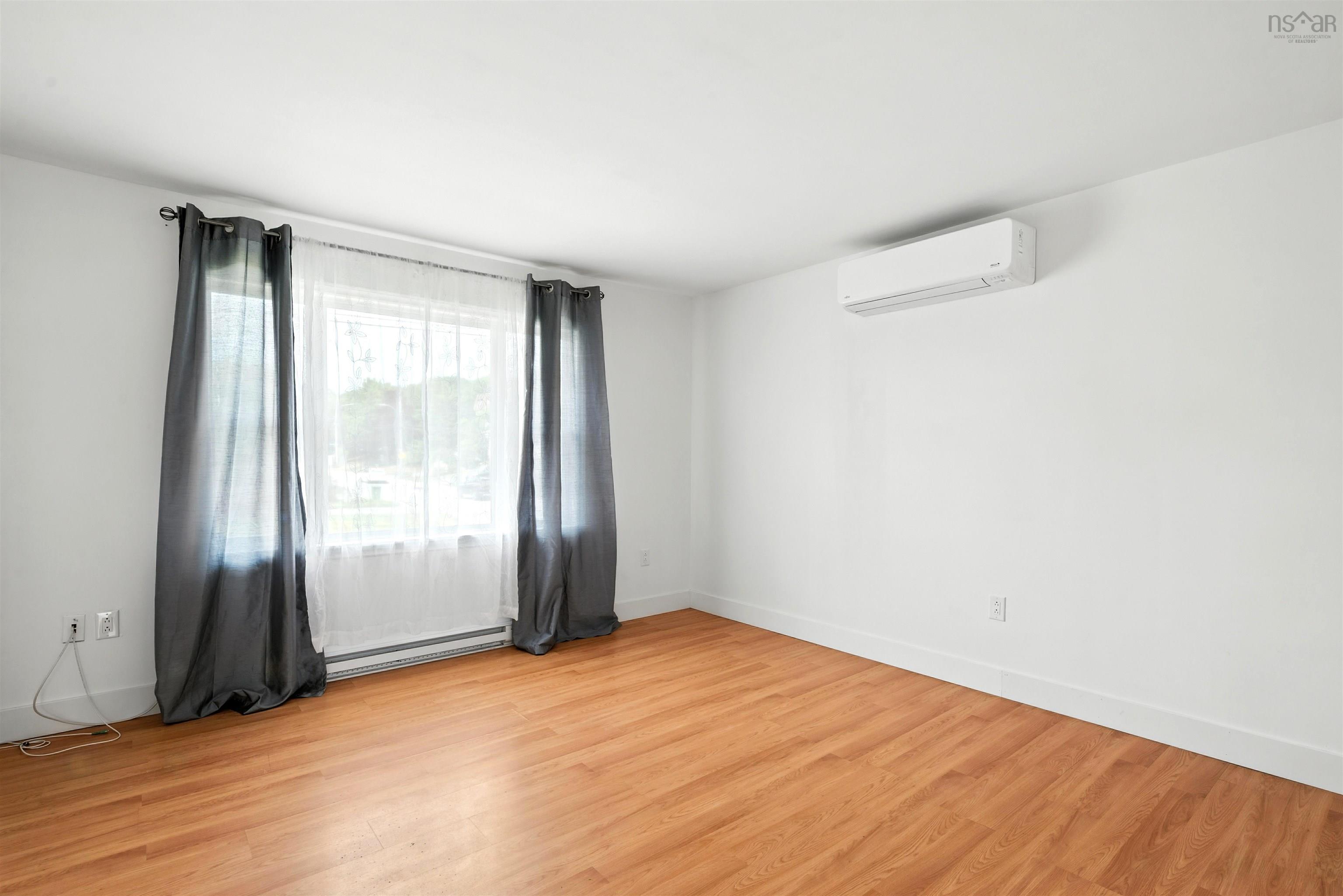 $349,900.00: 484 Renfrew Street, Dartmouth