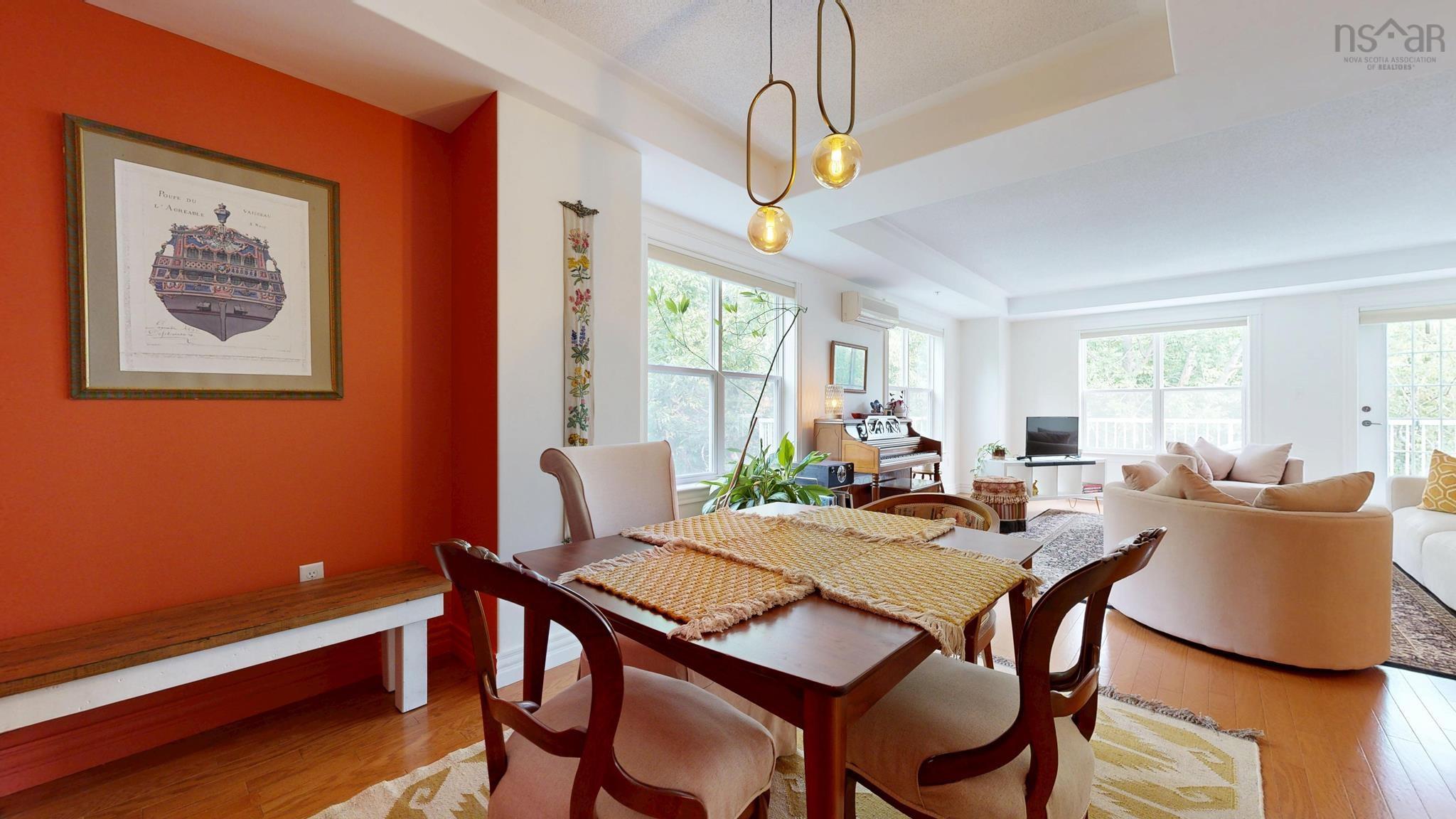 $474,900.00: 308 476 Main Street, Mahone Bay