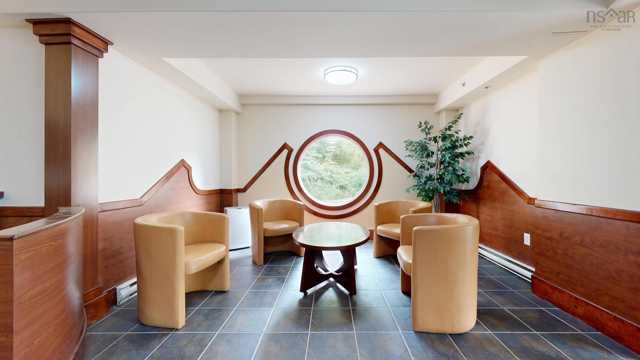 $474,900.00: 308 476 Main Street, Mahone Bay