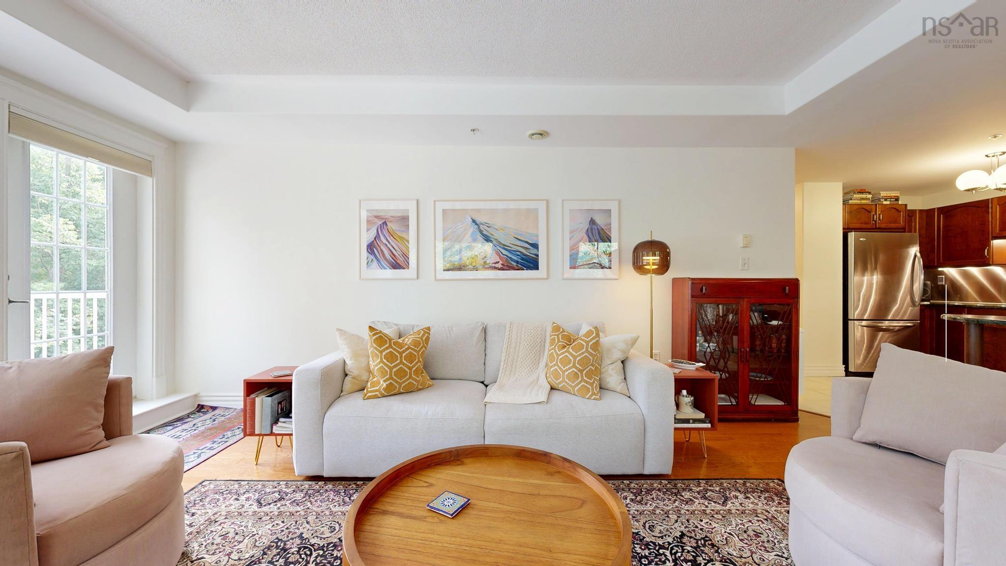 $474,900.00: 308 476 Main Street, Mahone Bay