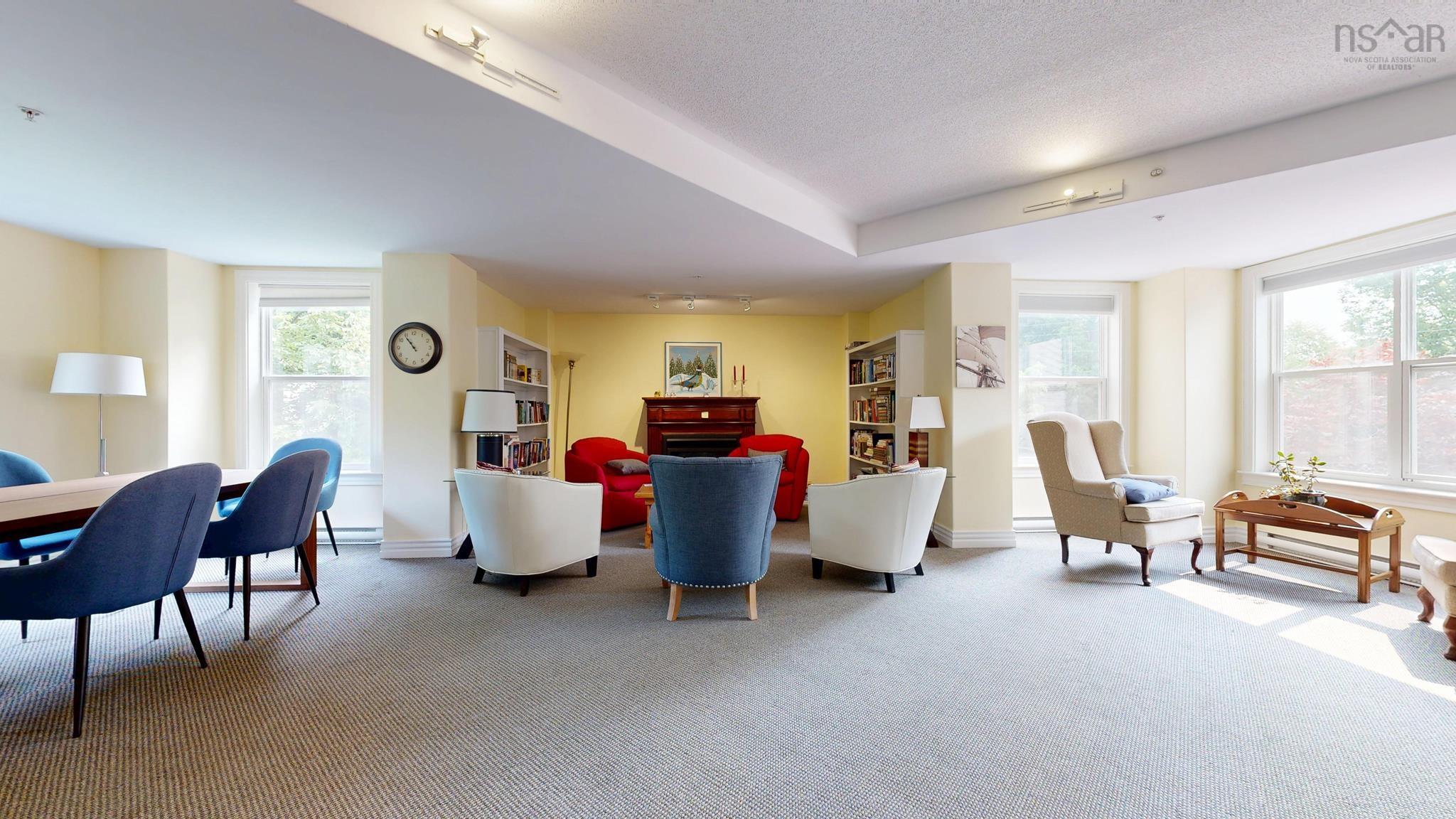 $474,900.00: 308 476 Main Street, Mahone Bay