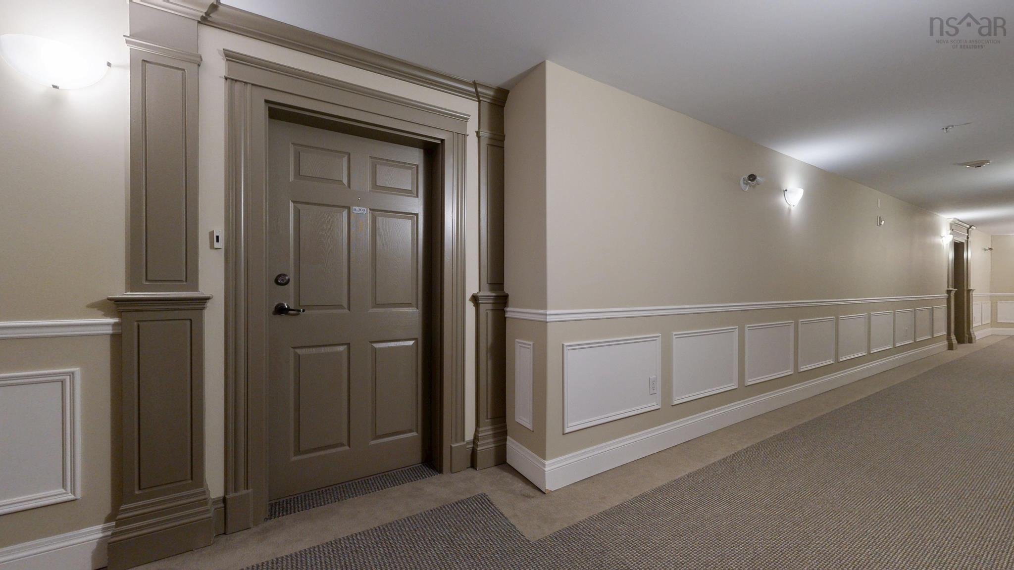 $474,900.00: 308 476 Main Street, Mahone Bay