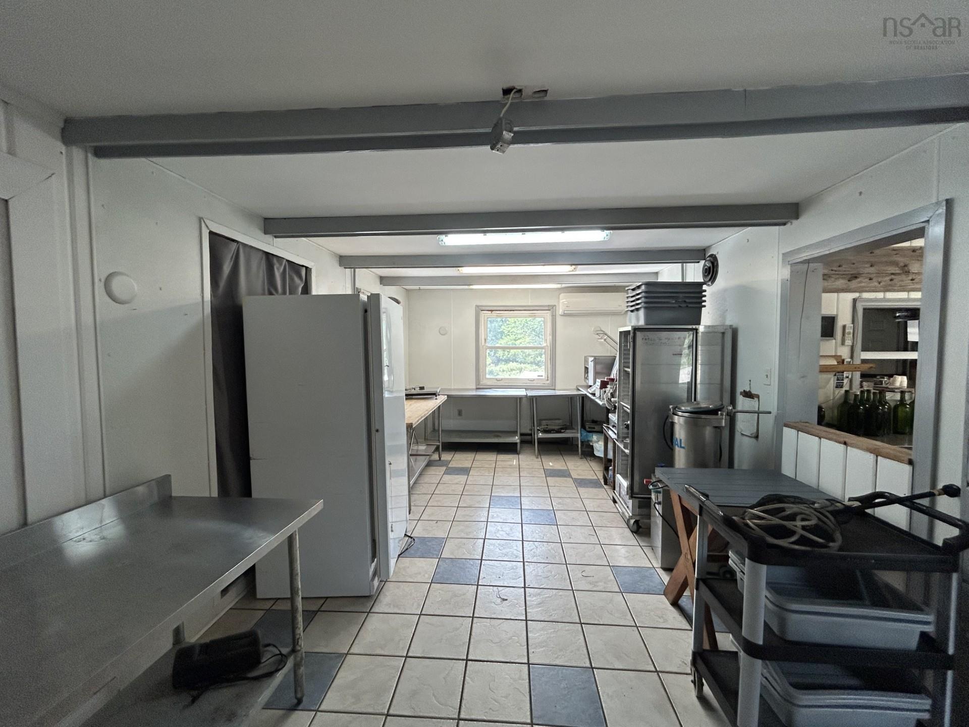 $250,000.00: 4491 12 Highway, New Ross