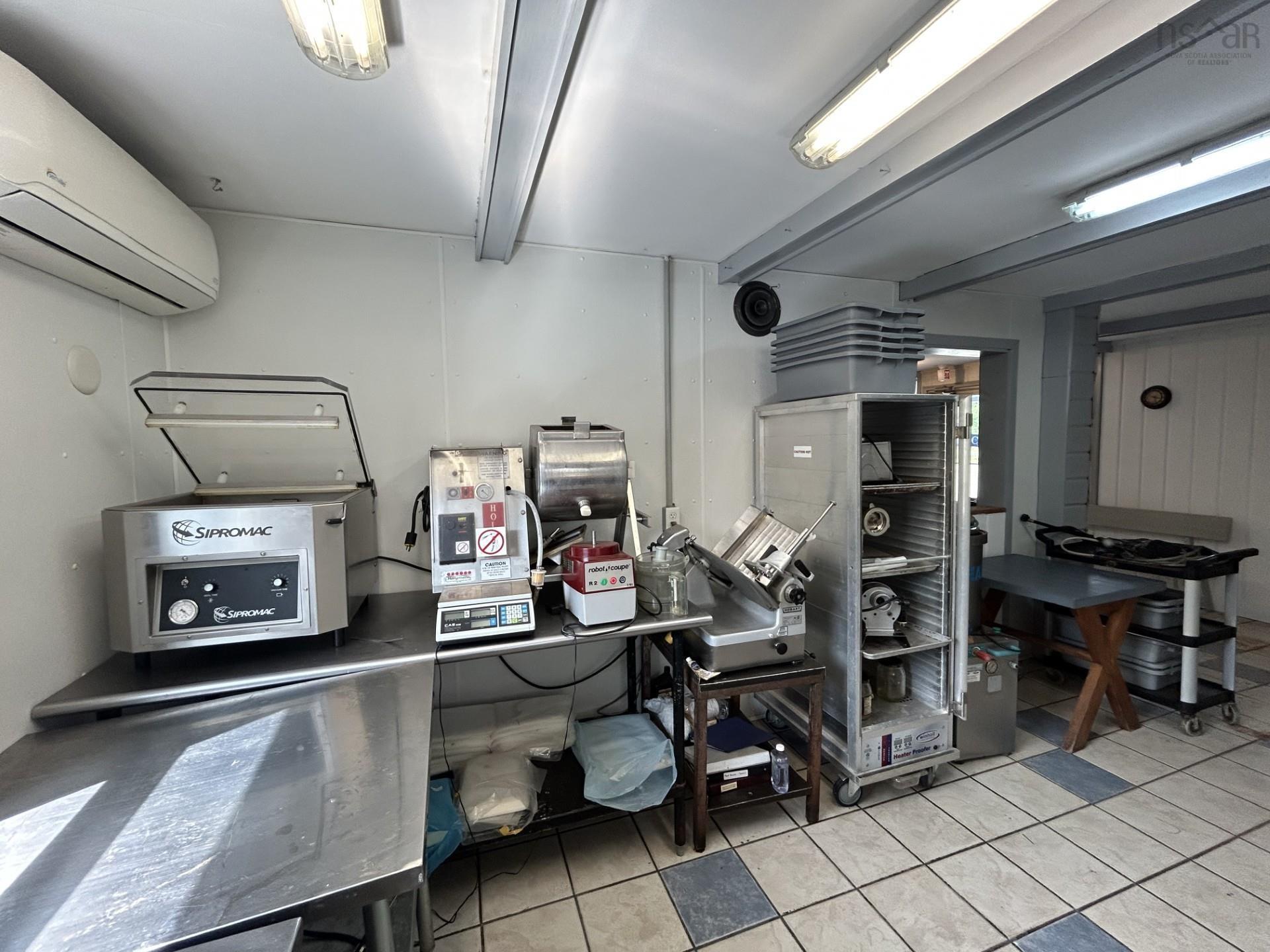 $250,000.00: 4491 12 Highway, New Ross