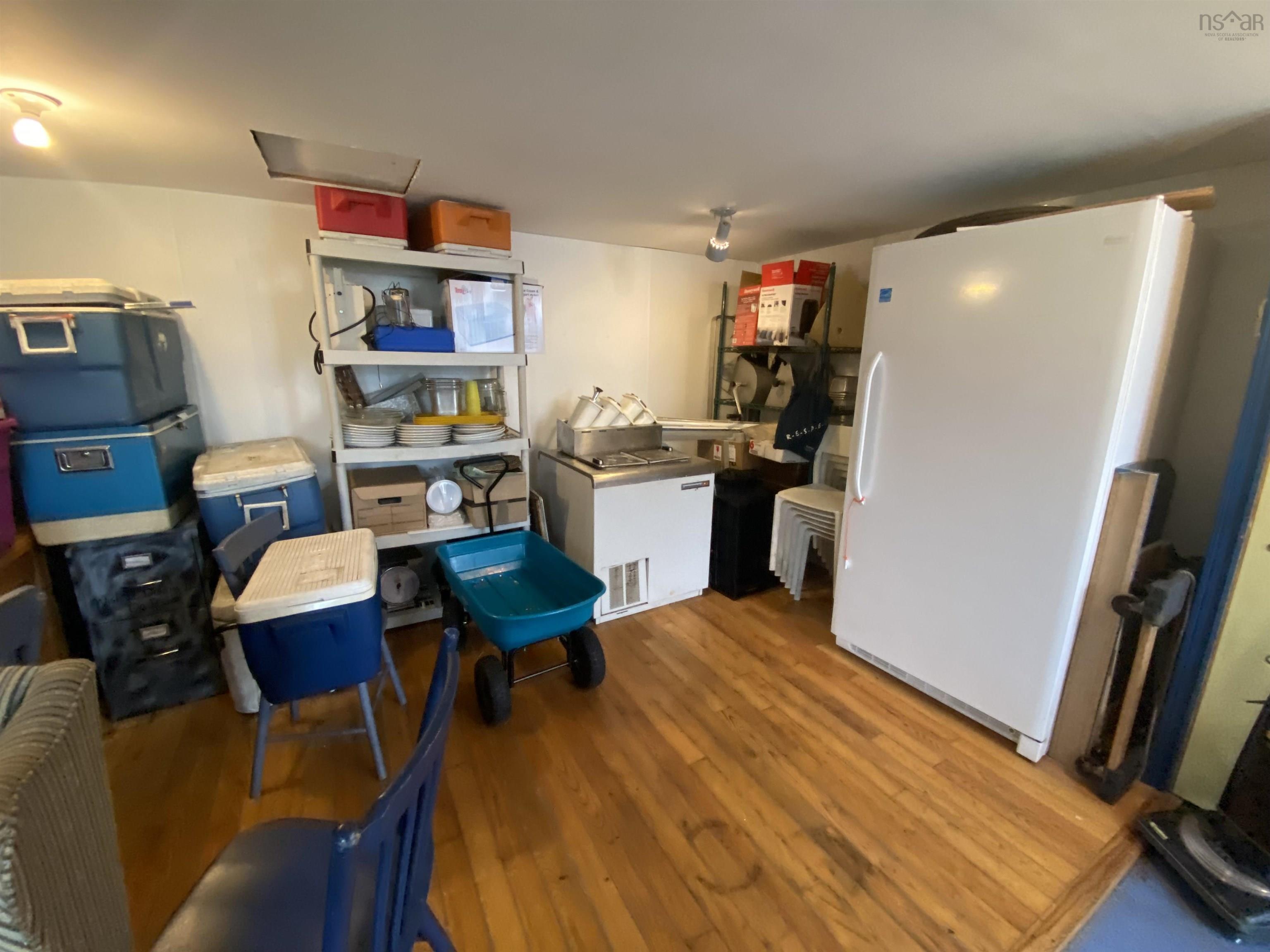 $250,000.00: 4491 12 Highway, New Ross