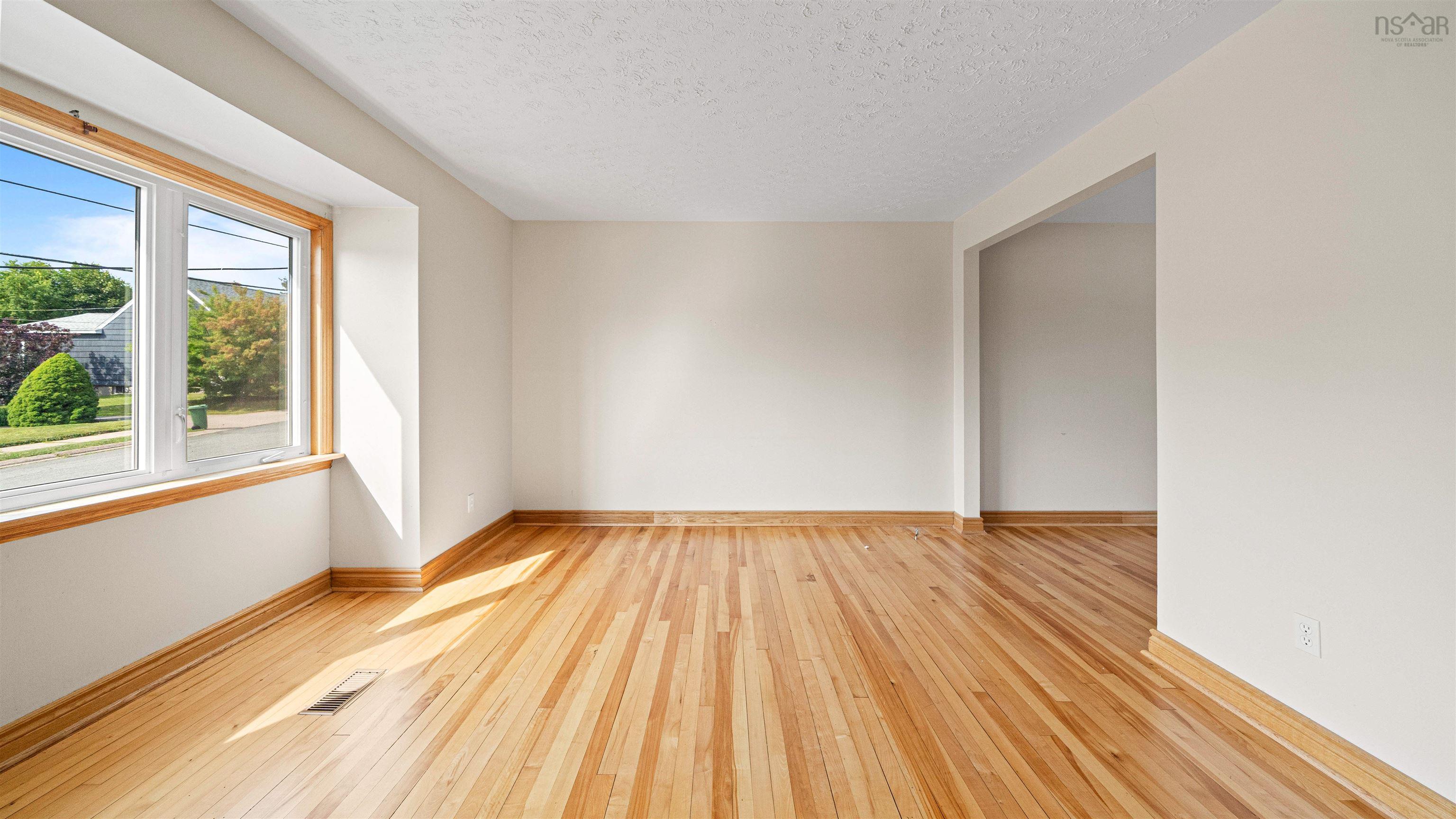 $238,000.00: 329 Victoria Avenue, New Glasgow