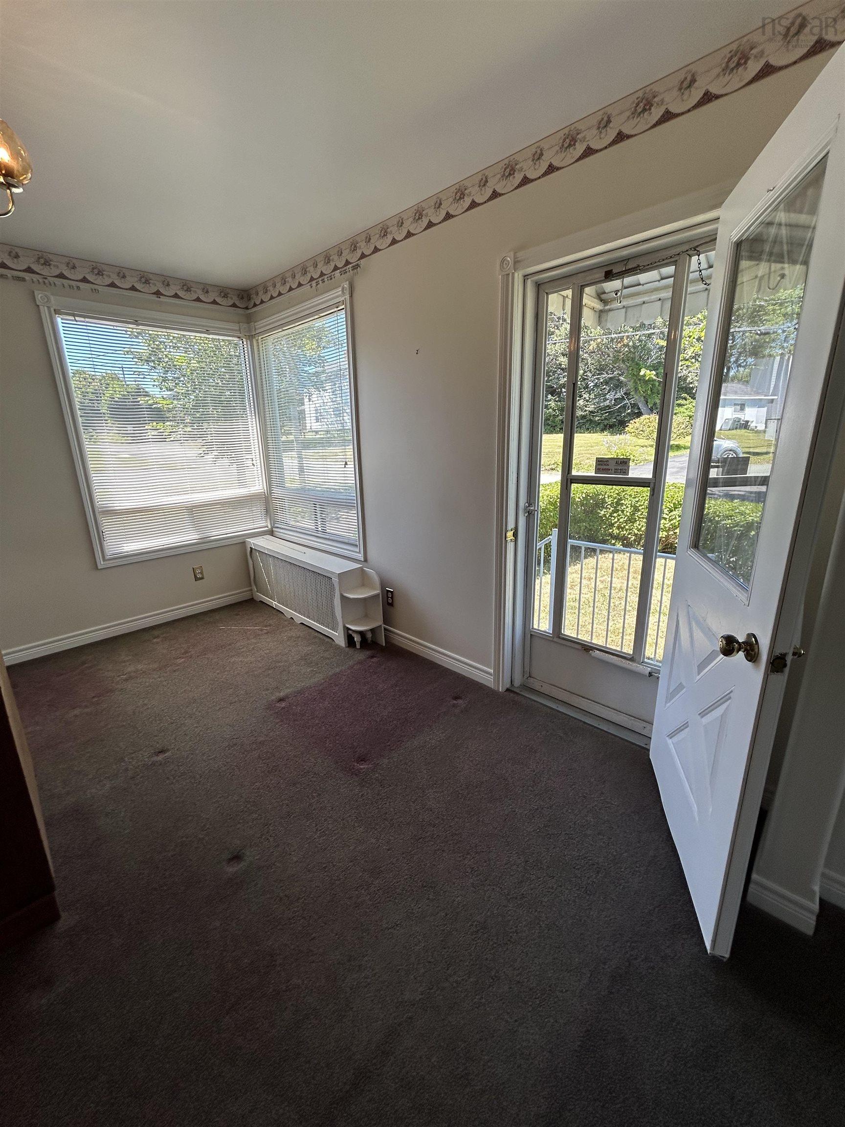 $184,900.00: 14 Cottage Street, Dominion