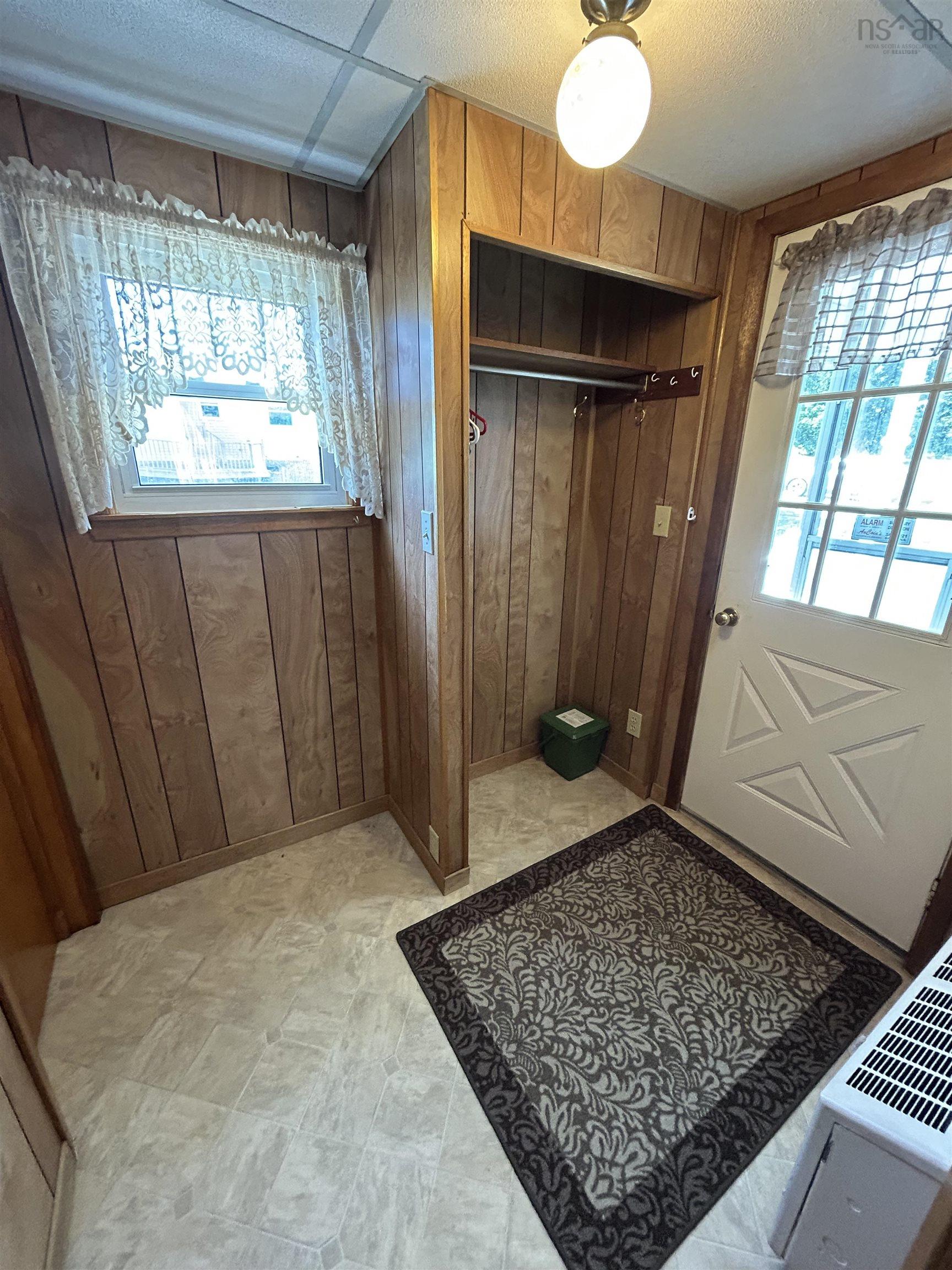 $184,900.00: 14 Cottage Street, Dominion