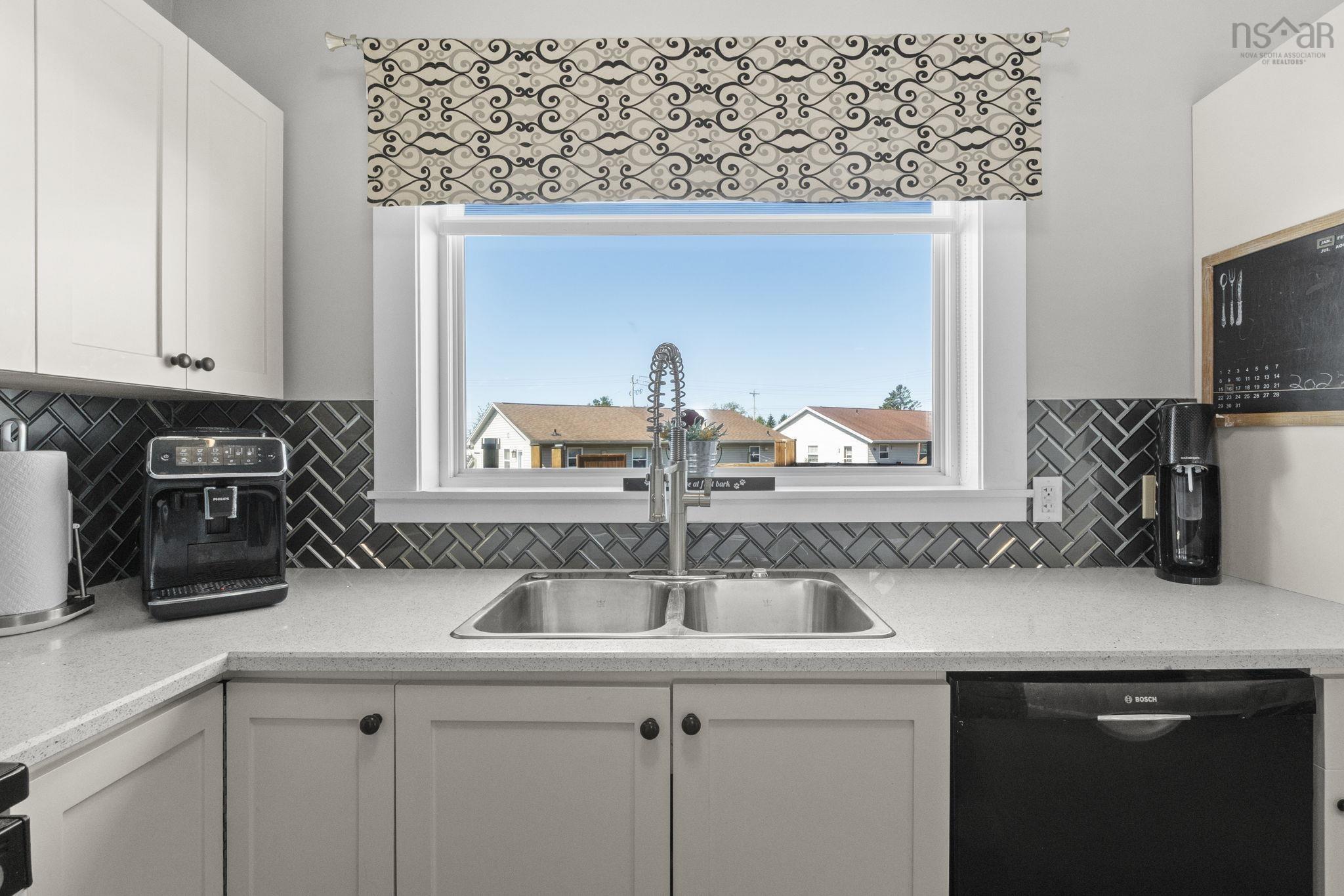 $515,000.00: 47 Delcraft Court, Eastern Passage