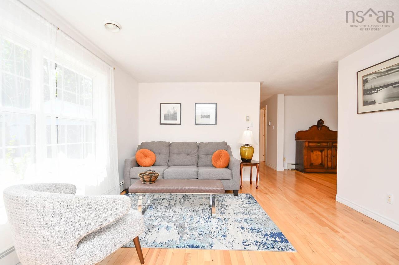 $574,900.00: 91 Douglas Crescent, Halifax