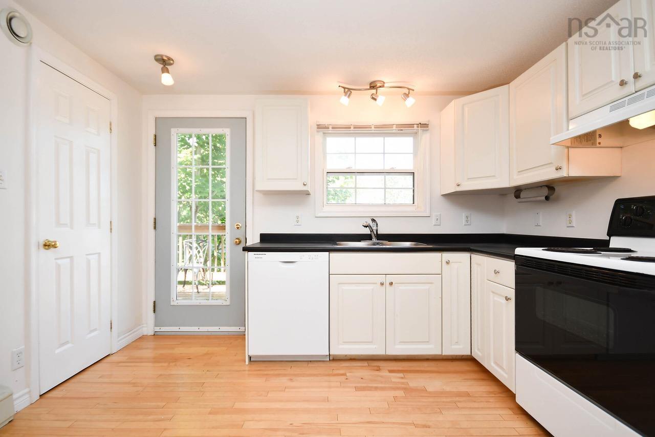 $574,900.00: 91 Douglas Crescent, Halifax