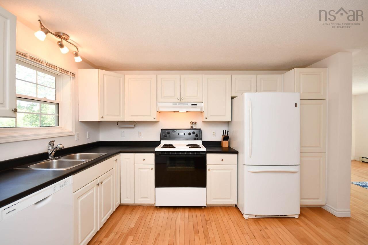 $574,900.00: 91 Douglas Crescent, Halifax