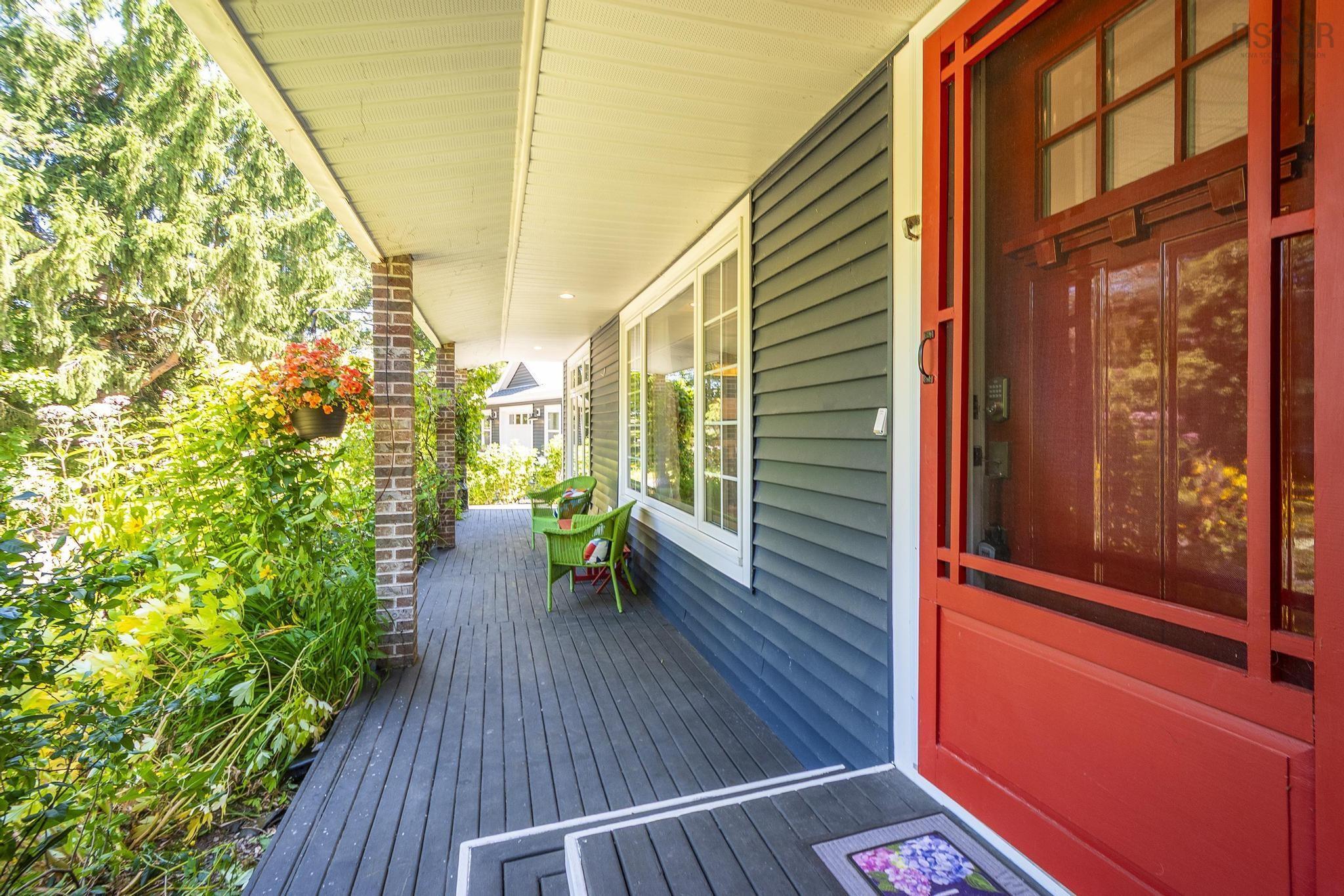 $599,900.00: 481 Falmouth Dyke Road, Falmouth