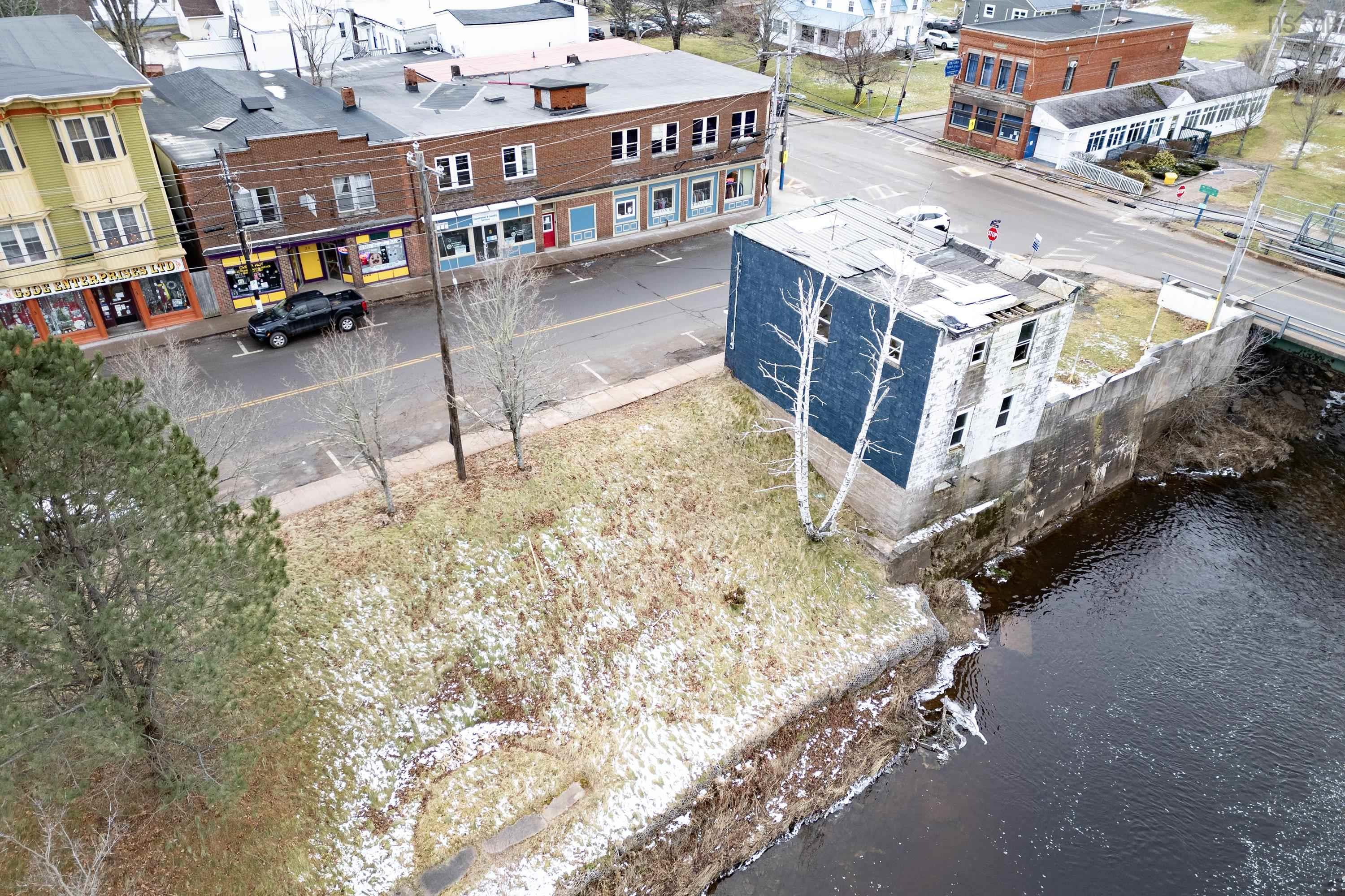 $39,900.00: 9 Water Street, Oxford