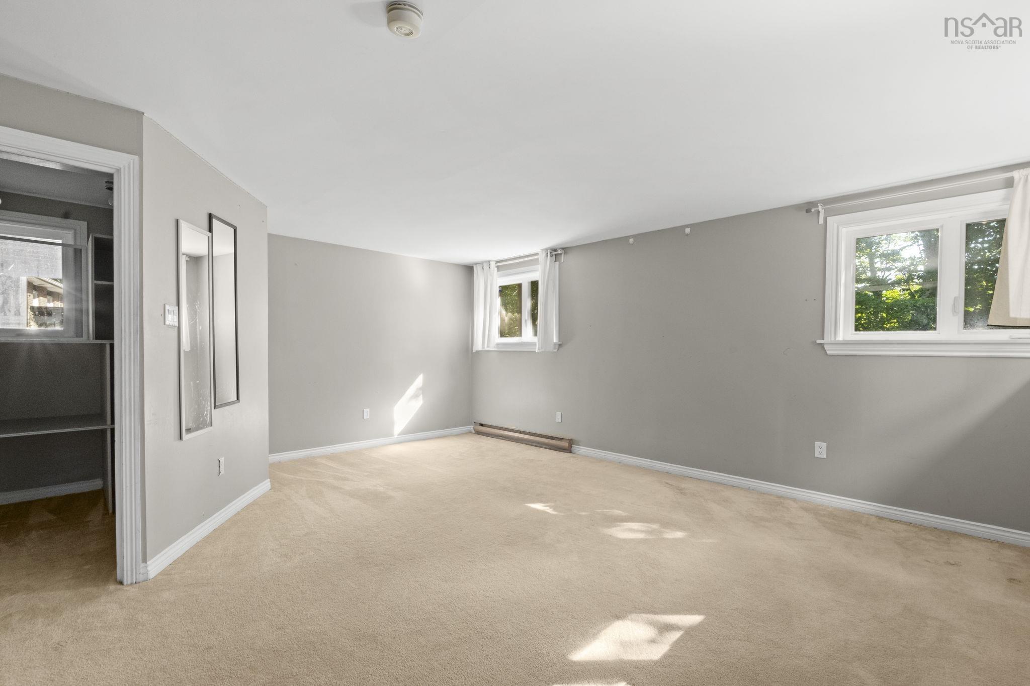 $619,900.00: 6 Laurentide Drive, Halifax